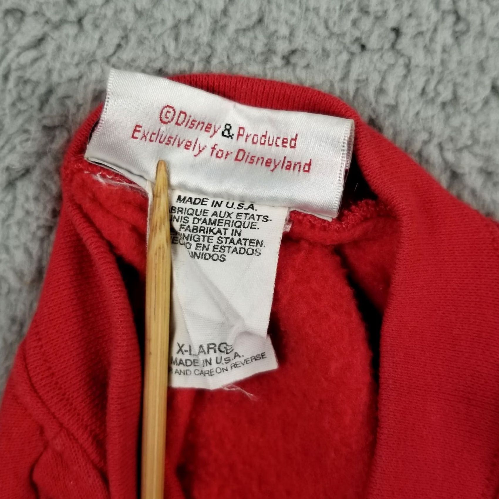 Disney Disney Minnie Mouse Character Sweatshirt XL Red Crewneck Unisex Adults 80s 90s Vintage Cotton Blend Graphic Print Pullover Sweatshirt Size XL / US 12-14 / IT 48-50 - 4 Thumbnail