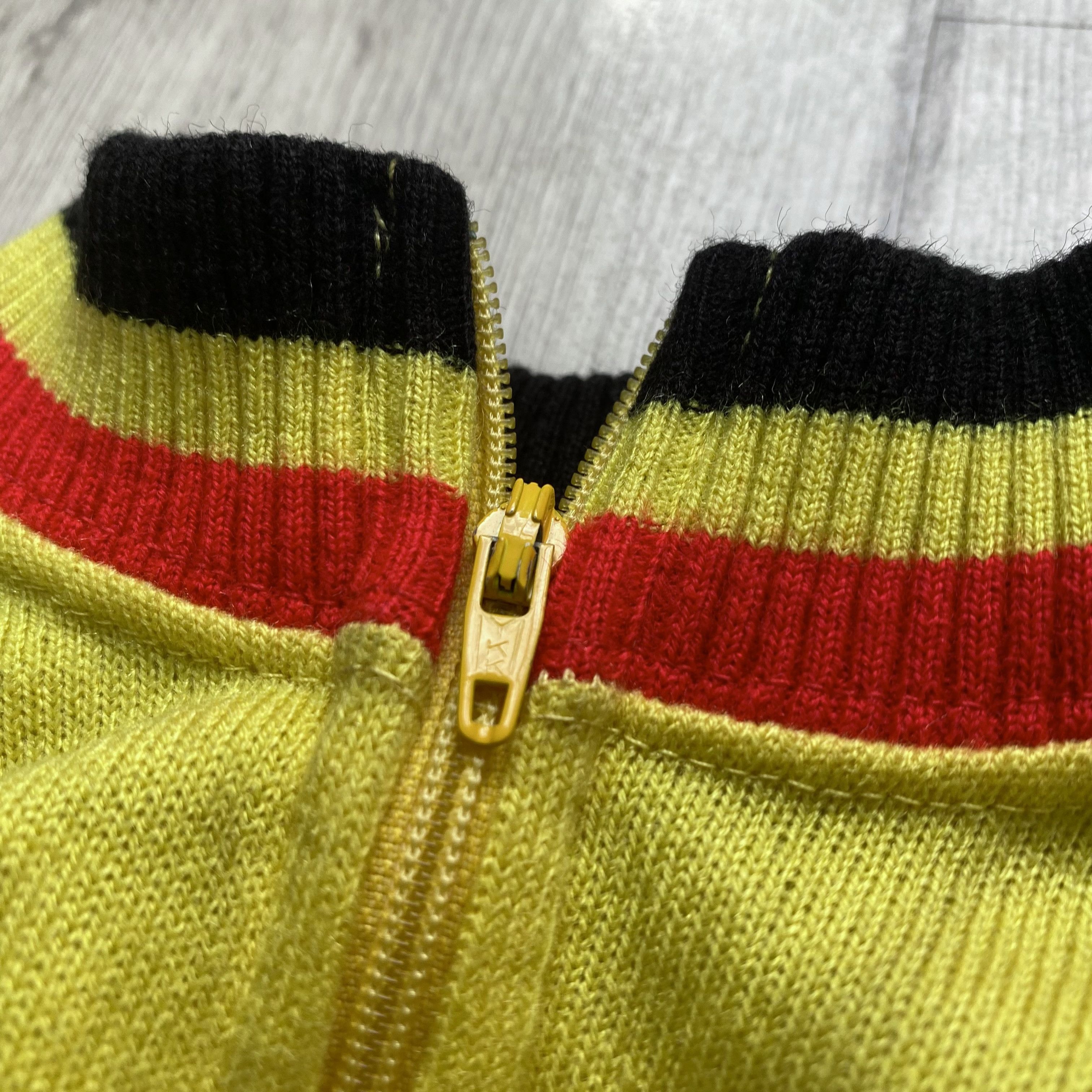 Bicycle 🚲 Vintage 80s Knit Wool Cycling jersey longsleeve Size US M / EU 48-50 / 2 - 7 Thumbnail