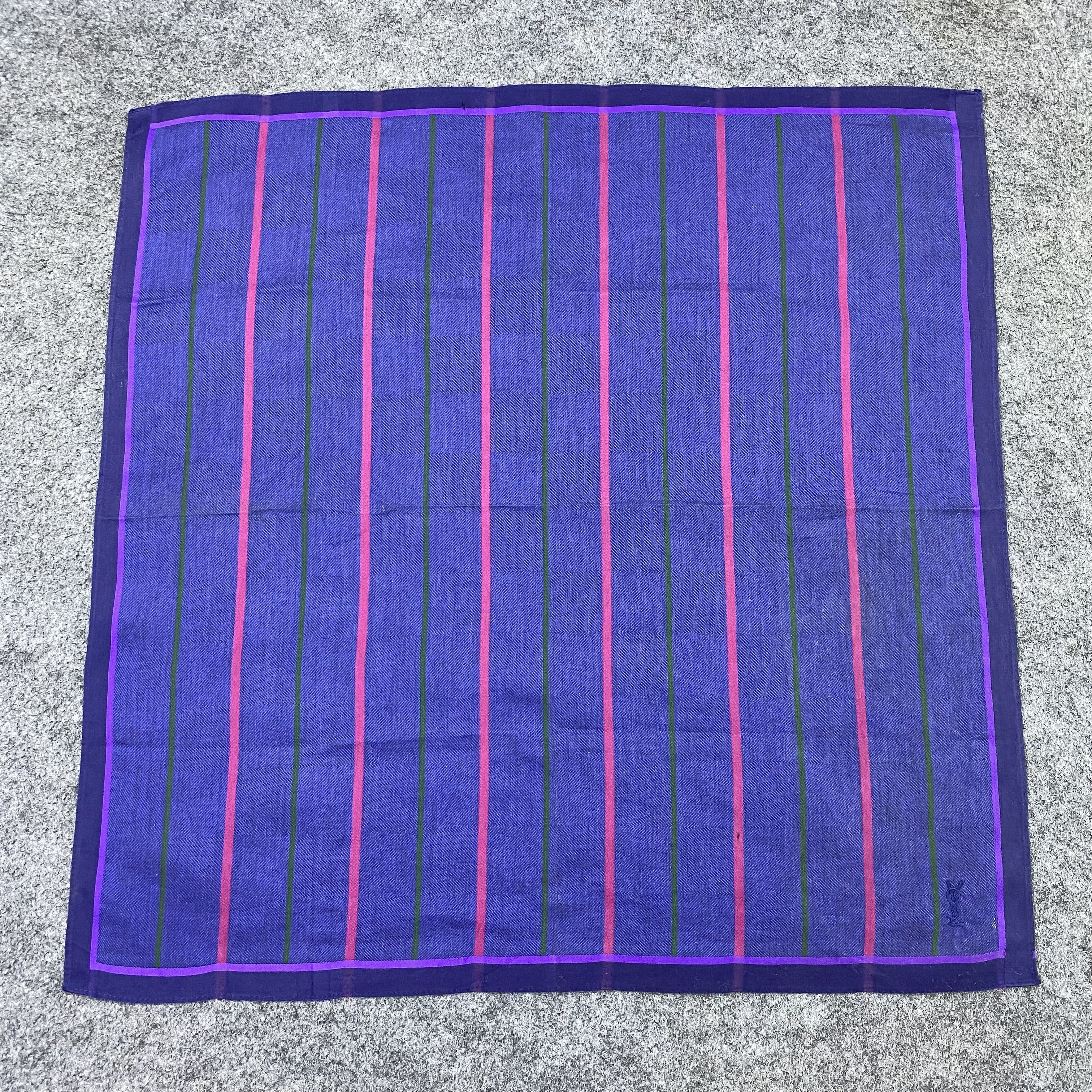 Yves Saint Laurent YSL Handkerchief / Bandana / Neckerchief-B2162 Size ONE SIZE - 3 Thumbnail