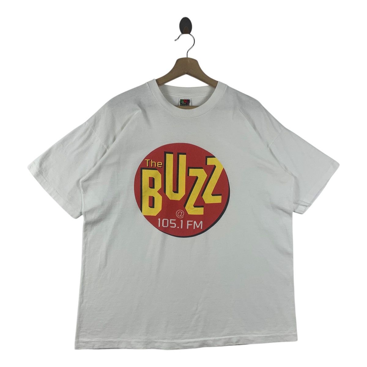 Japanese Brand × Vintage Vintage 90s THE BUZZ radio tee Size US XL / EU 56 / 4 - 1 Thumbnail