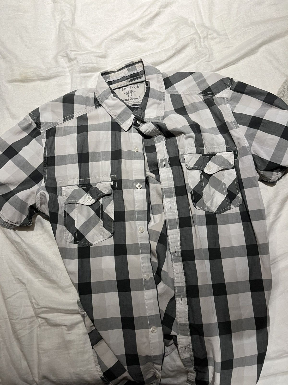 Esprit Black and White button up tee Size US L / EU 52-54 / 3 - 1 Thumbnail