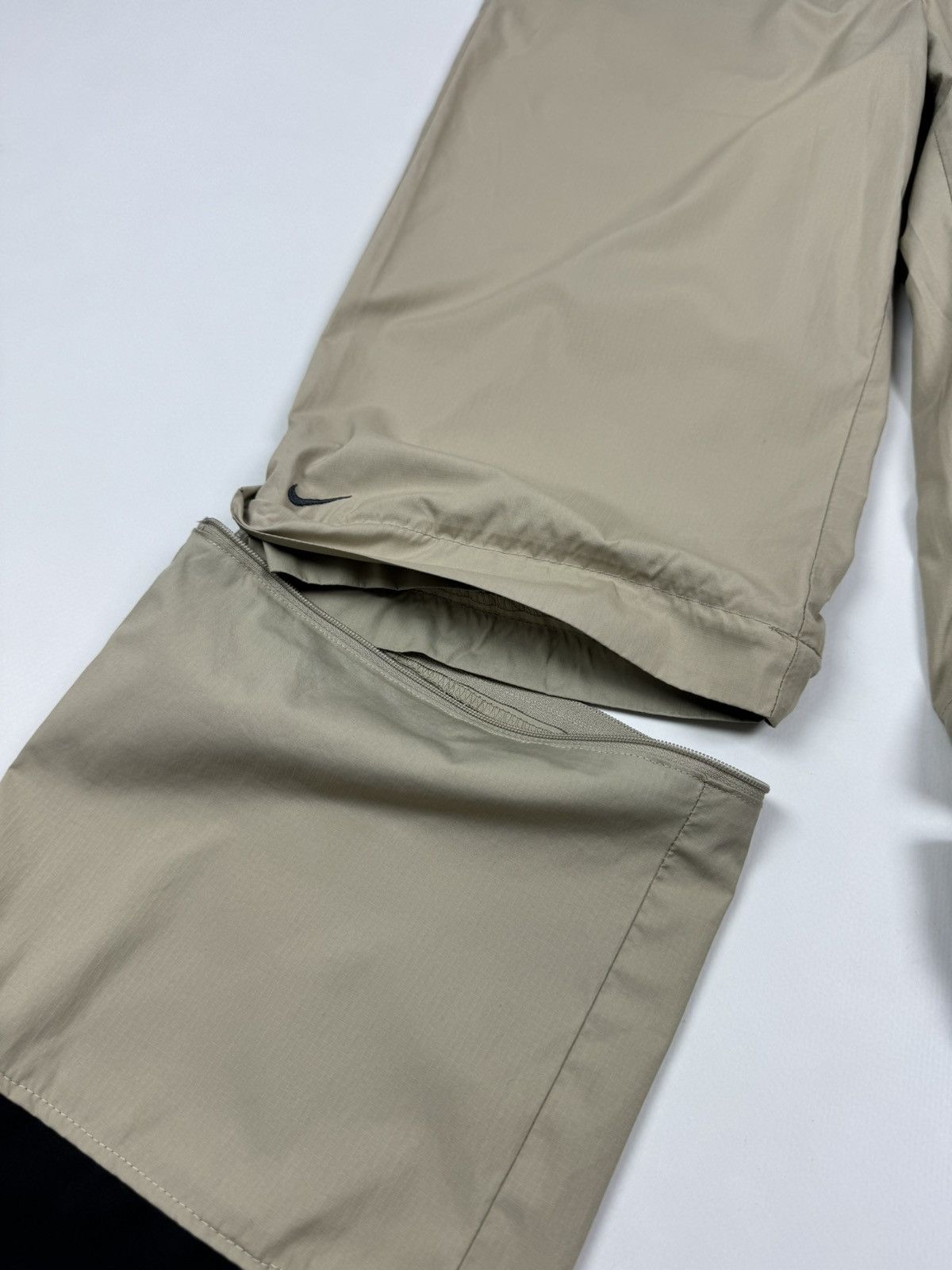Nike 2000s Vintage Nike ClimaFit Transformer Pants 2 in 1 WOMEN Size 30" / US 8 / IT 44 - 9 Thumbnail