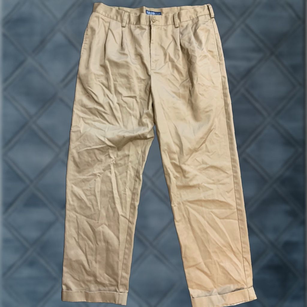 Izod IZOD Men's 36x30 Classic Chino Pants Beige Cotton No-Iron Cuffed Pleated 5-Pocket Size US 36 / EU 52 - 1 Thumbnail