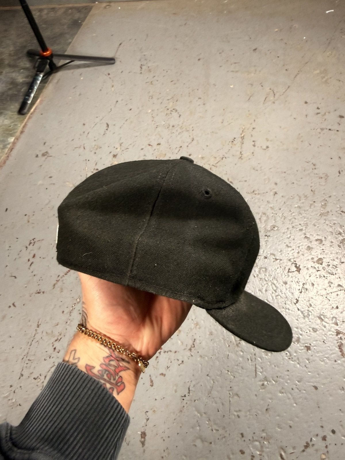 New Era Black Pirates Fitted Hat Size 7 Size ONE SIZE - 9 Thumbnail