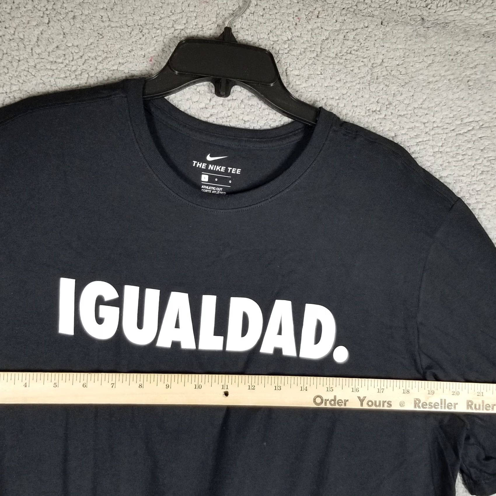 Nike NIKE EQUALITY LANGUAGE IGUALDAD SPANISH SHIRT LARGE MENS BLACK WHITE Size US L / EU 52-54 / 3 - 6 Thumbnail