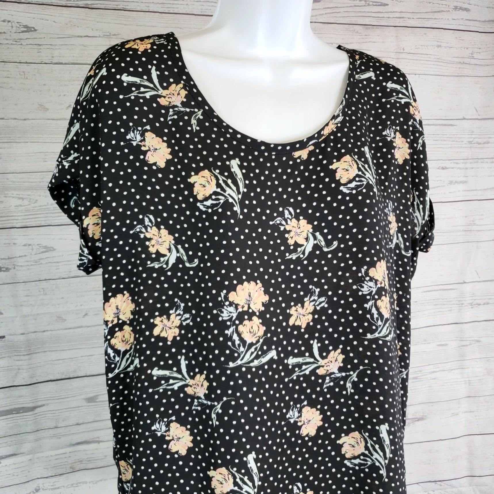 Vintage Pleione Blouse Women's Small Black Floral Polka Dots Scoop Neck Shirt Size S / US 4 / IT 40 - 2 Thumbnail