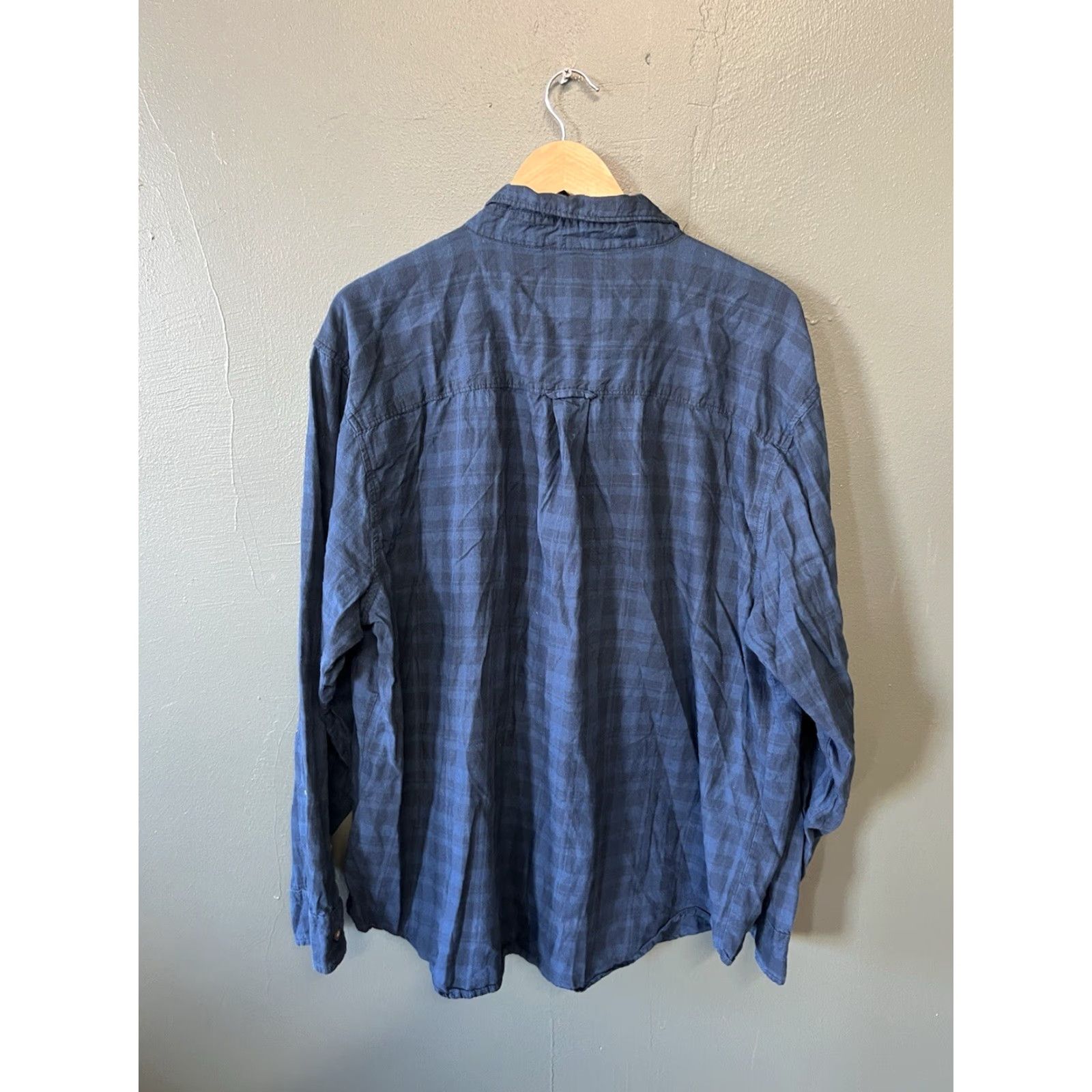 Vintage VINTAGE Woolrich Mens Blue Plaid Long Sleeve Button Up Flannel XL Size US XL / EU 56 / 4 - 2 Thumbnail