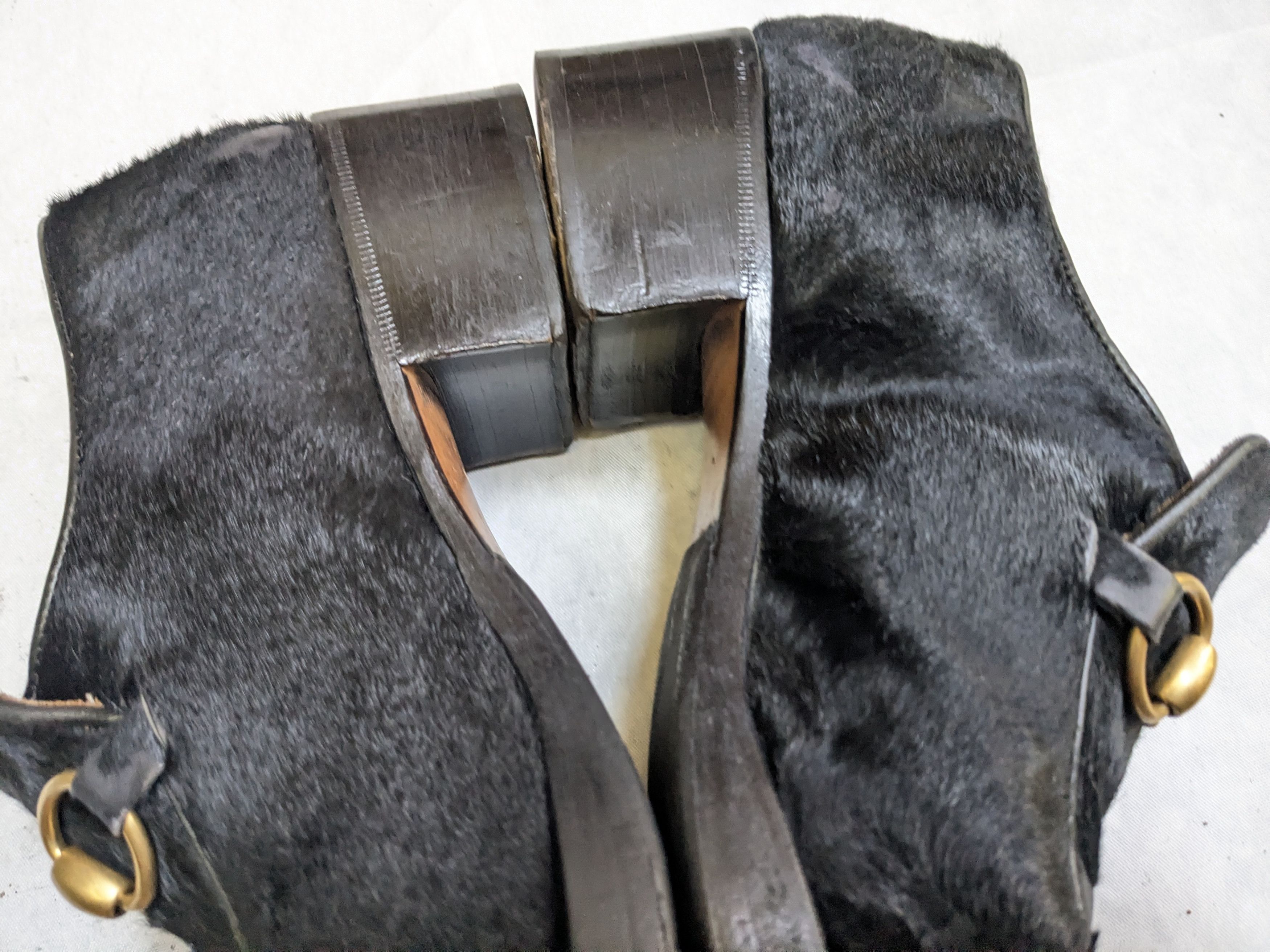 Gucci Gucci Horsebit Loafers Black Pony Hair 9 Heeled Size US 9 / EU 42 - 12 Thumbnail
