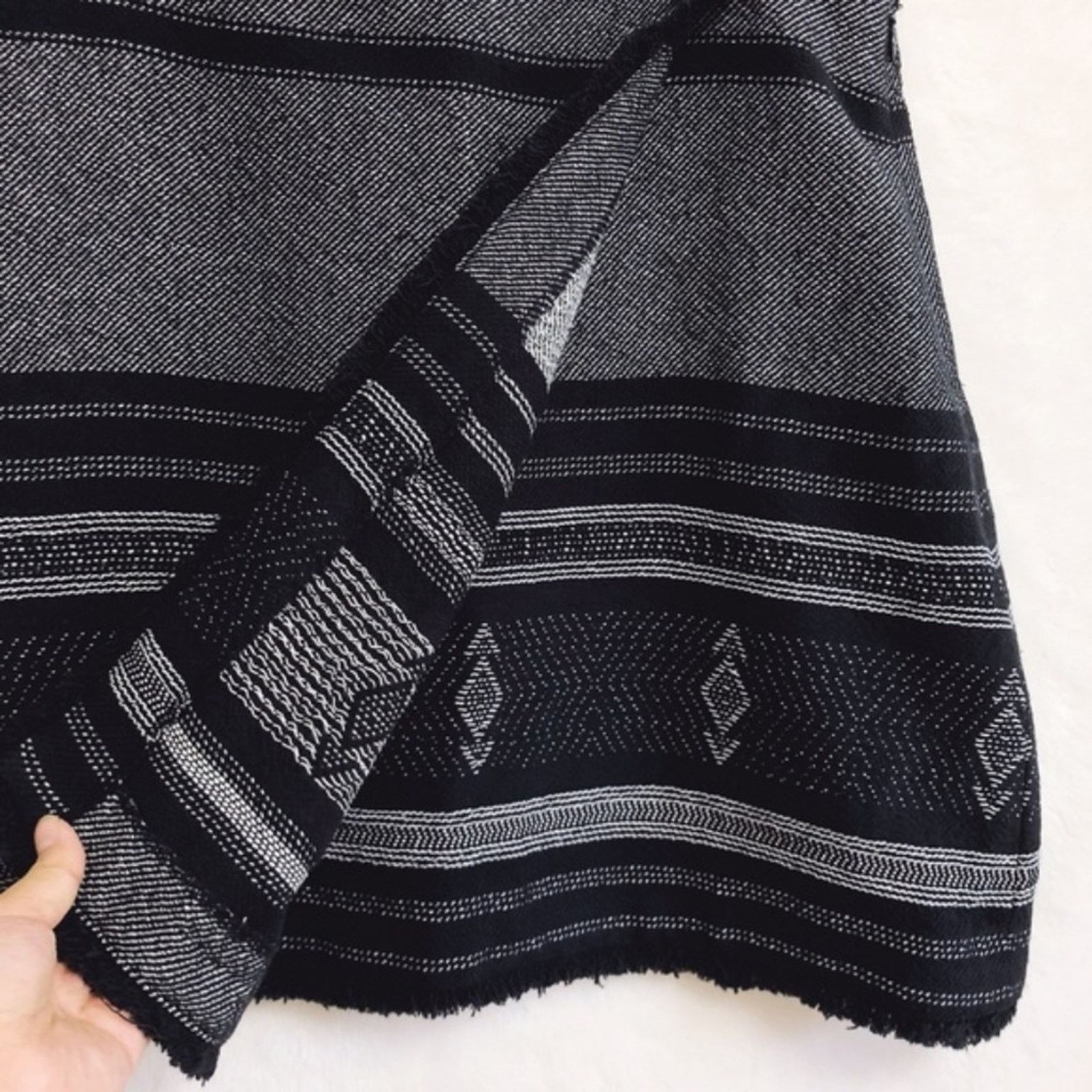 Loft LOFT Blue Blanket Jacquard Wrap Skirt Size 28" / US 6 / IT 42 - 2 Thumbnail