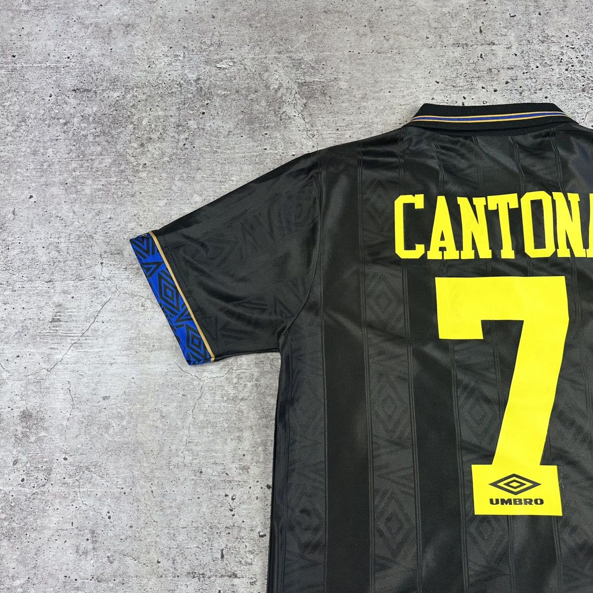 Umbro 1993/94 Umbro Manchester United Eric Cantona Soccer Jersey Size US M / EU 48-50 / 2 - 20 Thumbnail