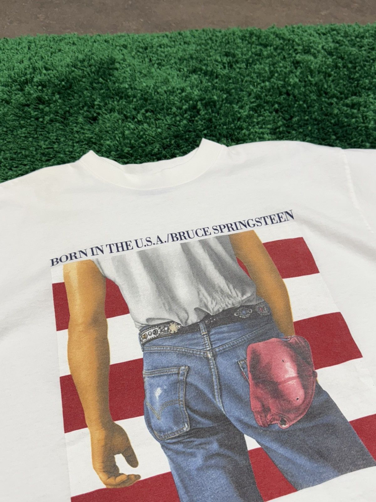 Vintage RARE GRAIL Bruce Springsteen Born in the USA Album Tee XL Size US XL / EU 56 / 4 - 3 Thumbnail
