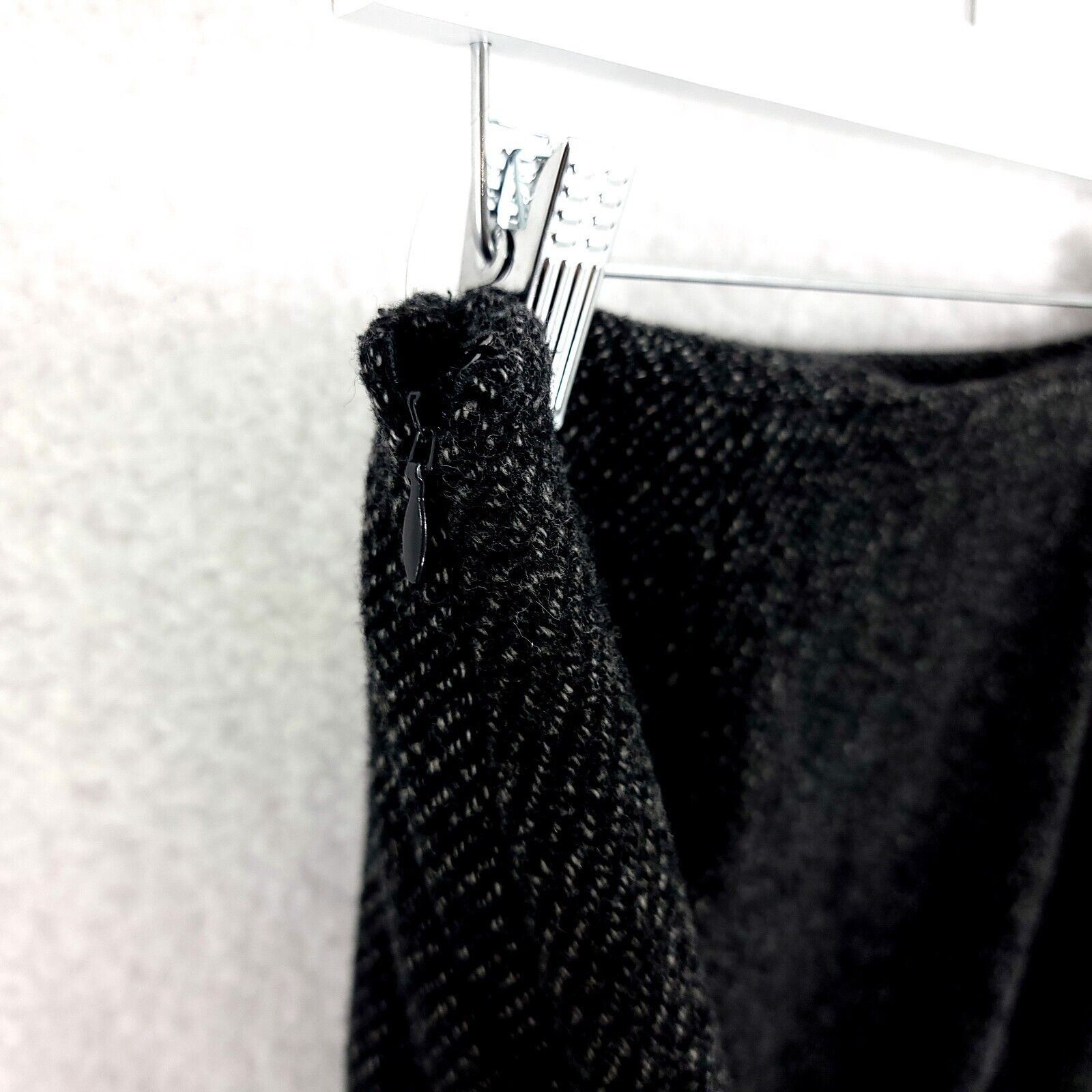 Banana Republic Banana Republic Black Gray Tweed Wool Polyester Skirt Size 6 Size 28" / US 6 / IT 42 - 4 Thumbnail