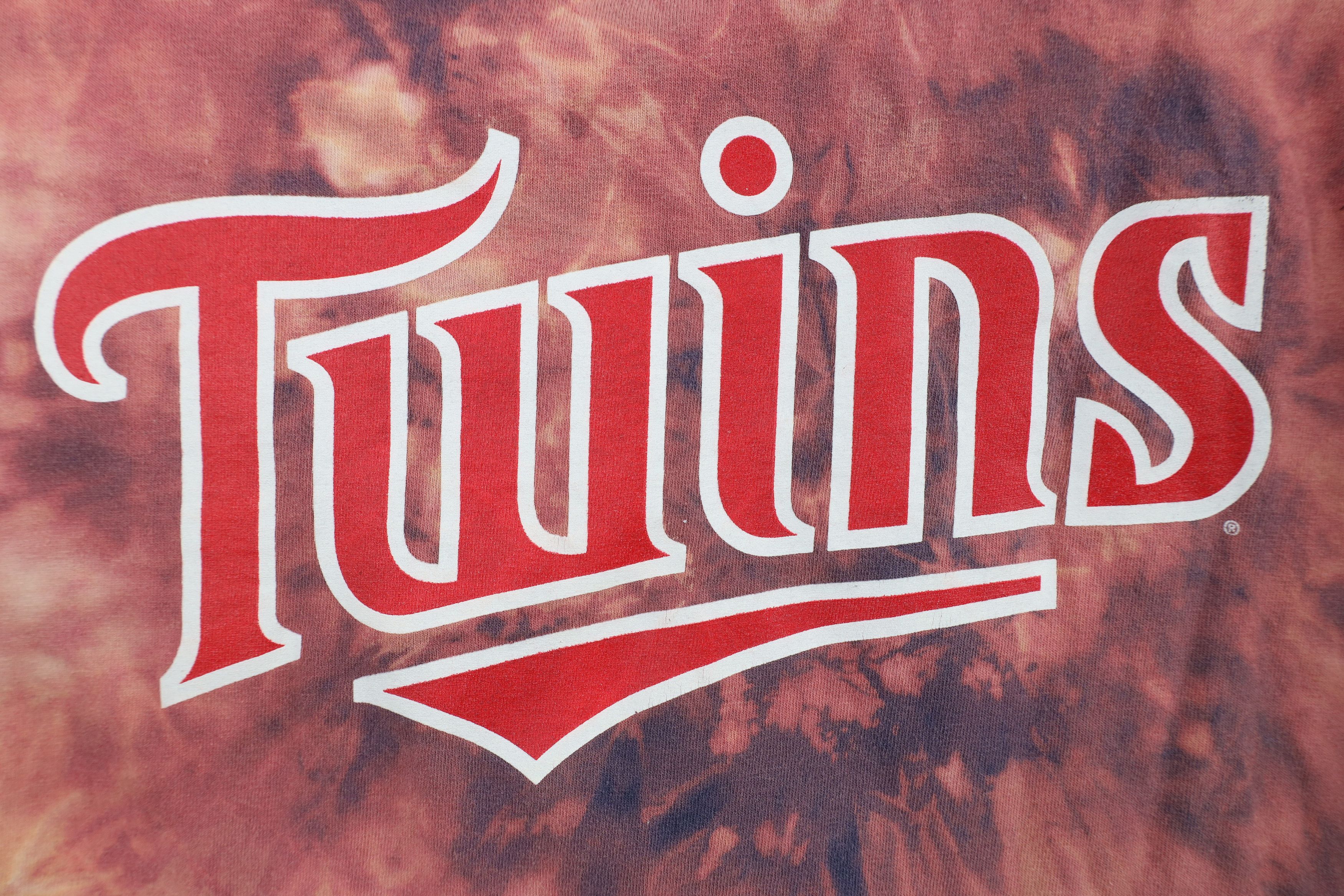 Majestic × Vintage Vintage Majestic Minnesota Twins Baseball Jersey T-Shirt Size US XXL / EU 58 / 5 - 4 Thumbnail