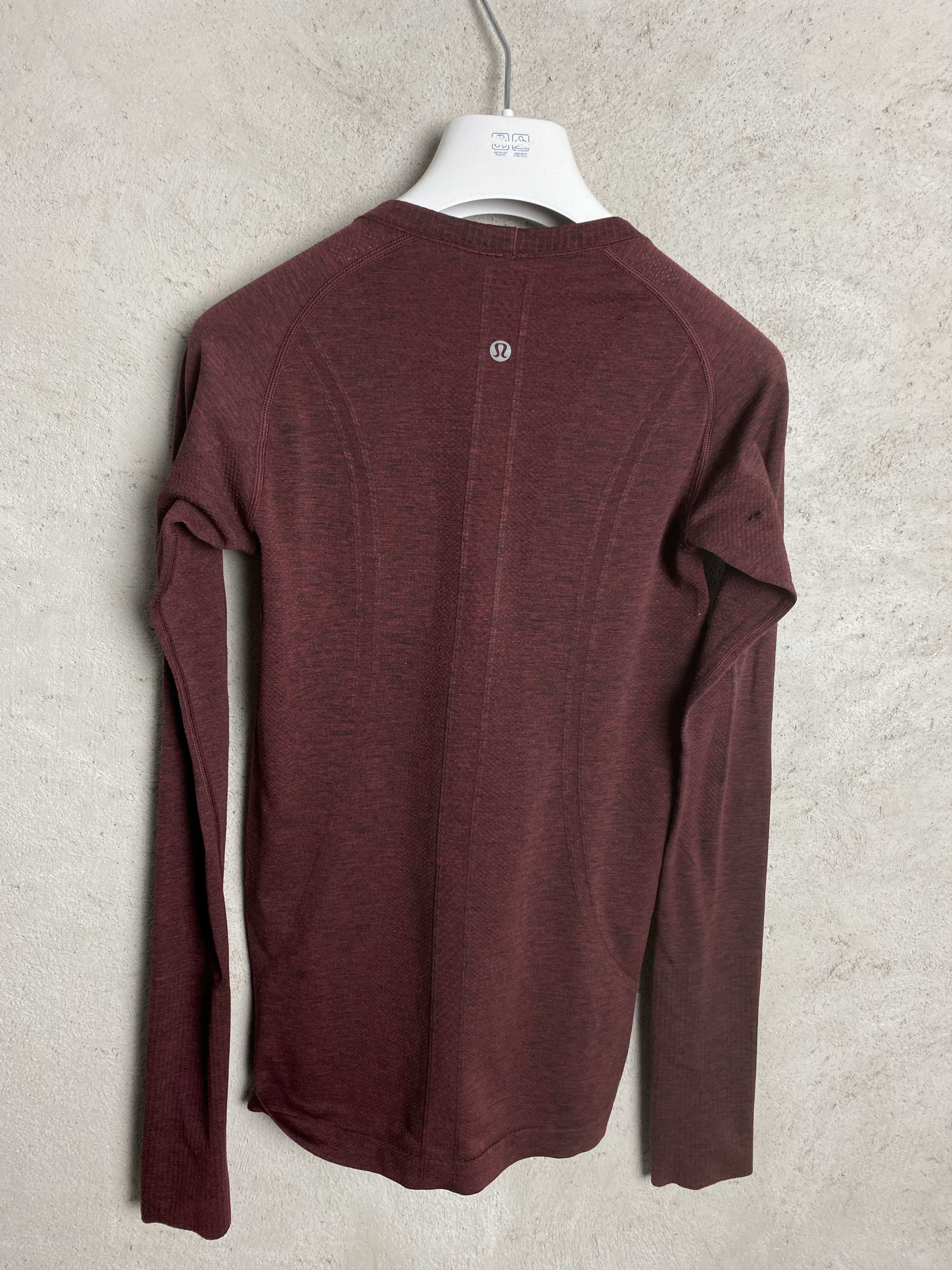 Lululemon Lululemon Swiftly Tech long sleeve t-shirt tee pilates yoga Size S / US 4 / IT 40 - 1 Thumbnail
