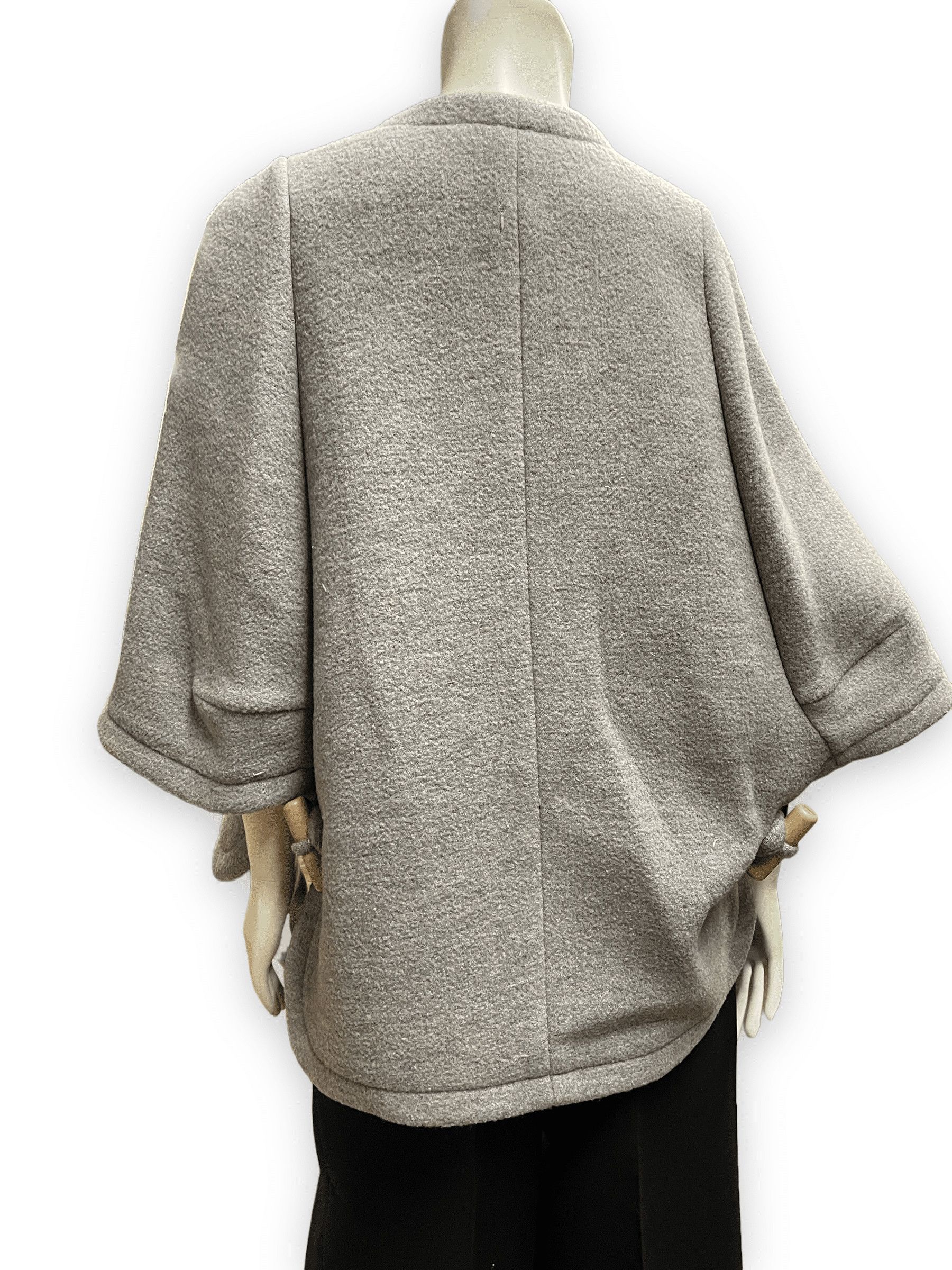Chloe Vintage Chloe Designer Grey Capelet With Toggles Size L Size L / US 10 / IT 46 - 2 Thumbnail