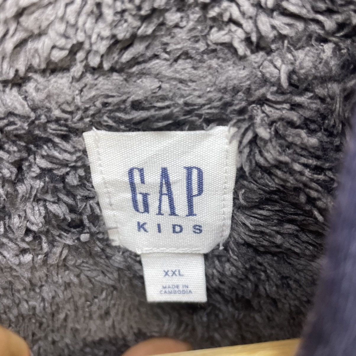 Gap 💥Vintage Gap Kids Spellout Logo Size US M / EU 48-50 / 2 - 6 Thumbnail