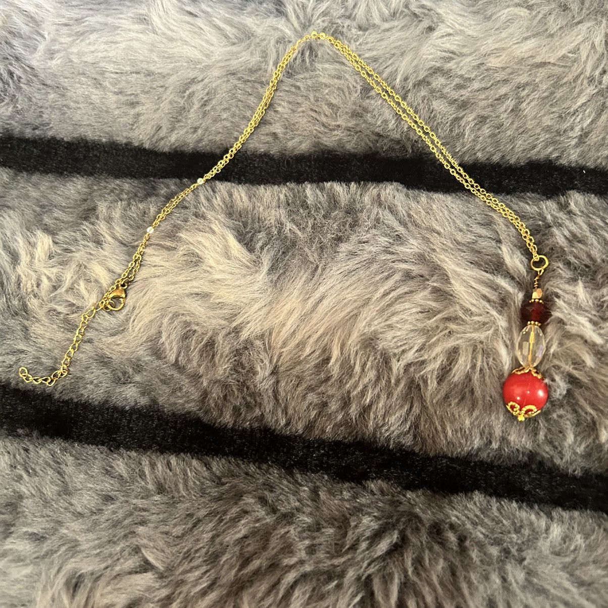Handmade Handcrafted vintage bead crystal drop pendant necklace Size ONE SIZE - 6 Thumbnail