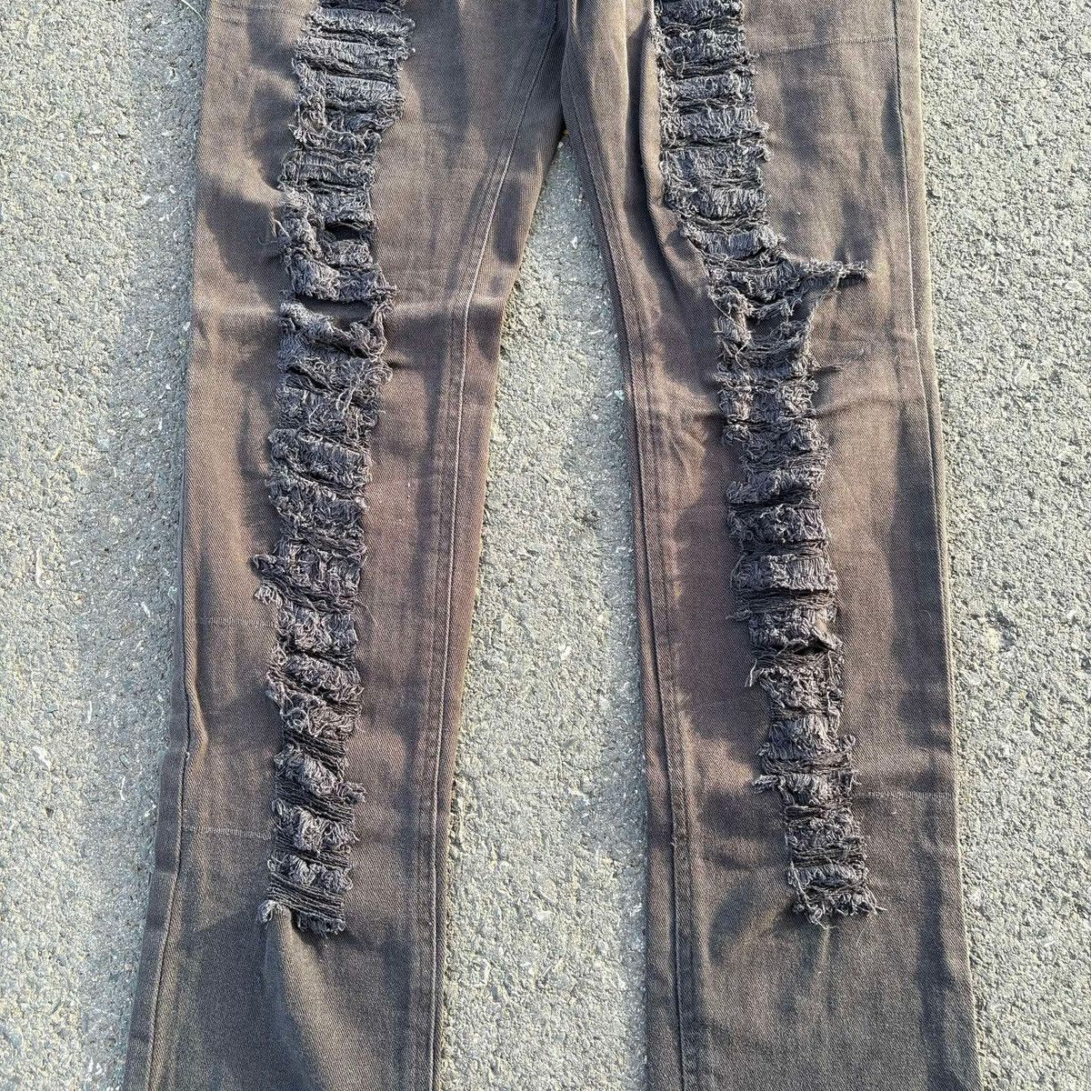 Japanese Brand CHIP CLIP Street Distressed Slim Jeans Size US 32 / EU 48 - 4 Thumbnail