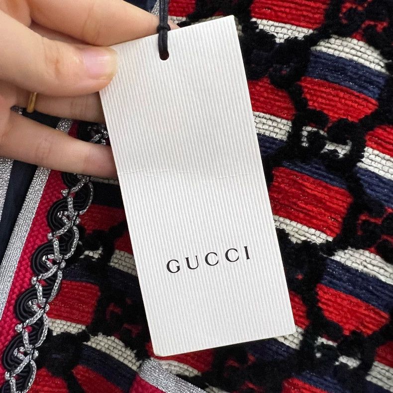 Gucci Gucci Black and red double G knitted short jacket 2501-Next Size US XXS / EU 40 - 4 Thumbnail