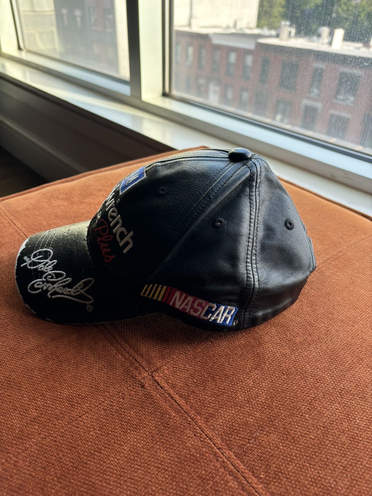 NASCAR VINTAGE 90s NASCAR x DALE EARNHARDT BLACK LEATHER CAP Size ONE SIZE - 2 Thumbnail