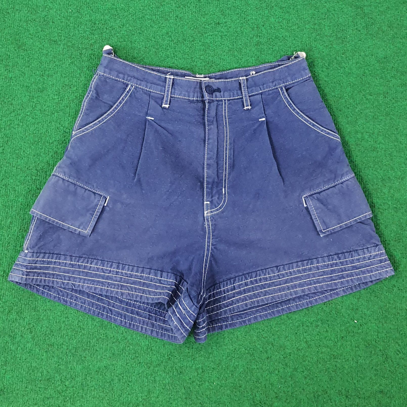 Ne-Net Vintage Ne-Net by Issey Miyake Japan Short Pants C244N17 Size 27" / US 4 / IT 40 - 1 Thumbnail