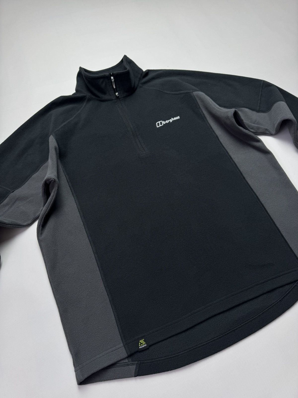 Berghaus Vintage Berghaus 1/4 Zip Fleece Pullover - Navy Blue Size L Size US L / EU 52-54 / 3 - 5 Thumbnail