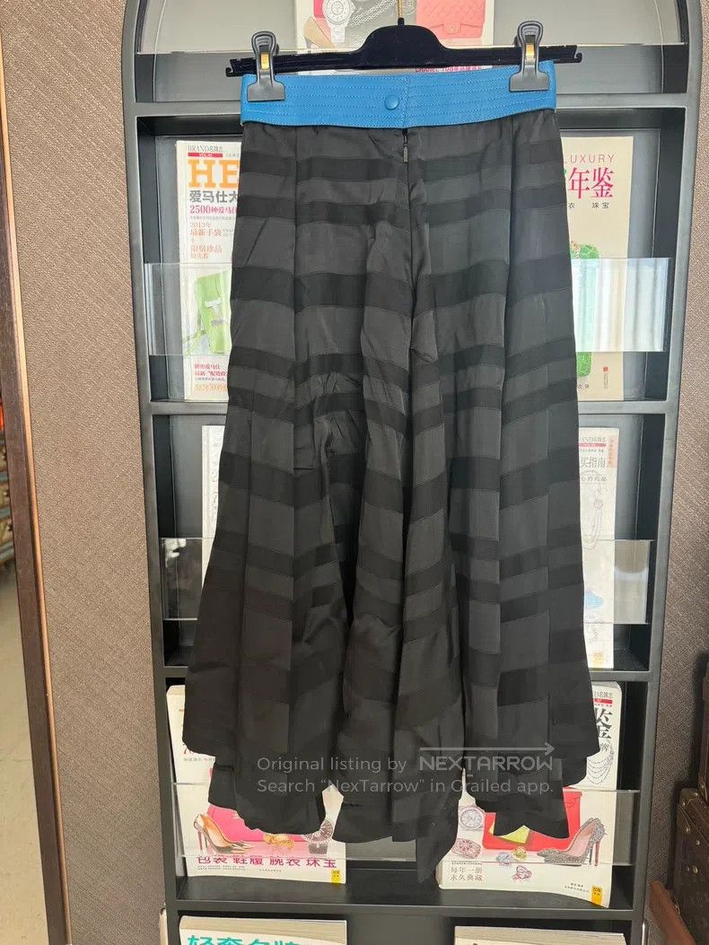 Loewe Loewe Black asymmetrical skirt Size 24" / US 00 / IT 34 - 2 Thumbnail