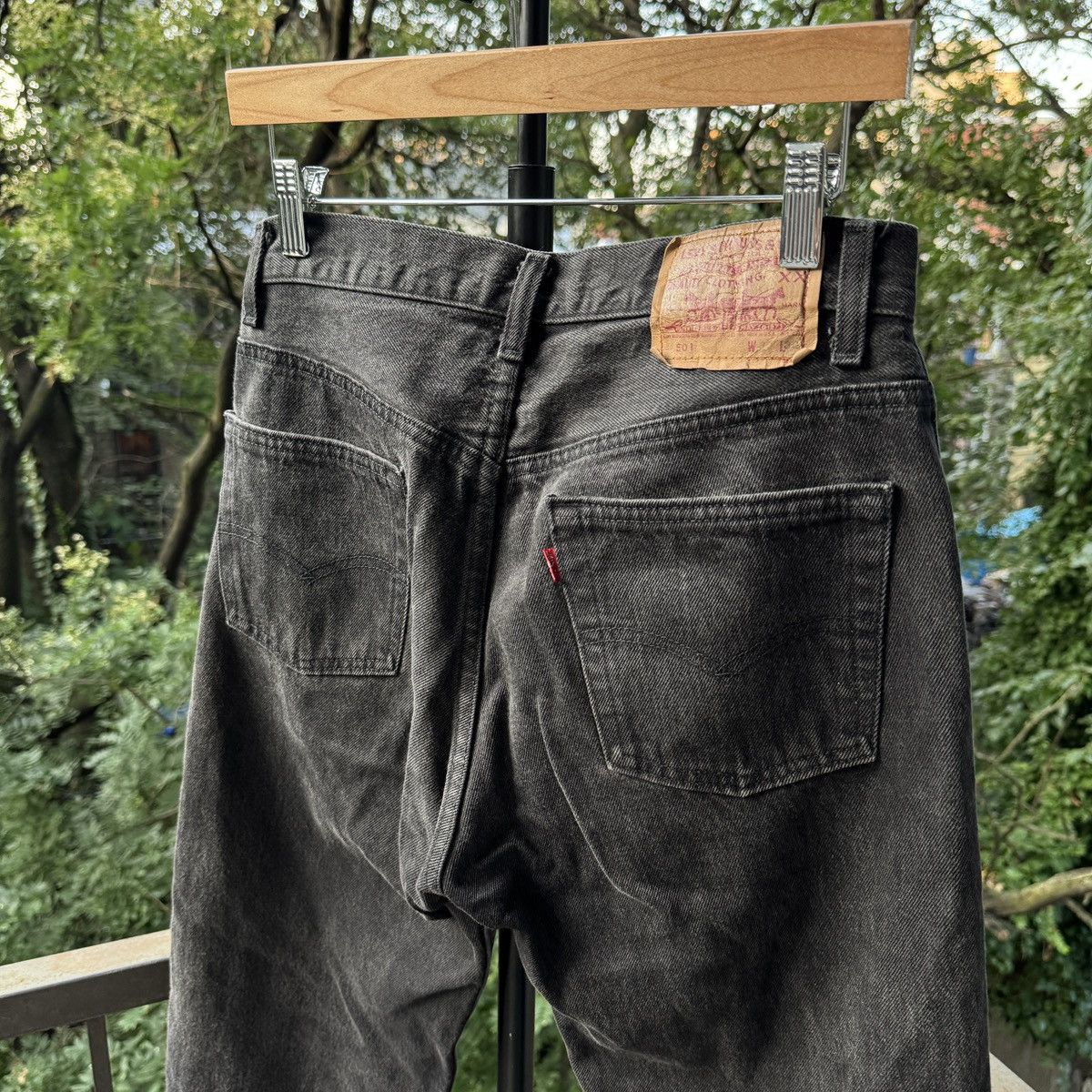 Levi's Vintage 1980s Levi's 501 Black Denim Jeans USA ERD Grunge Size US 30 / EU 46 - 9 Thumbnail