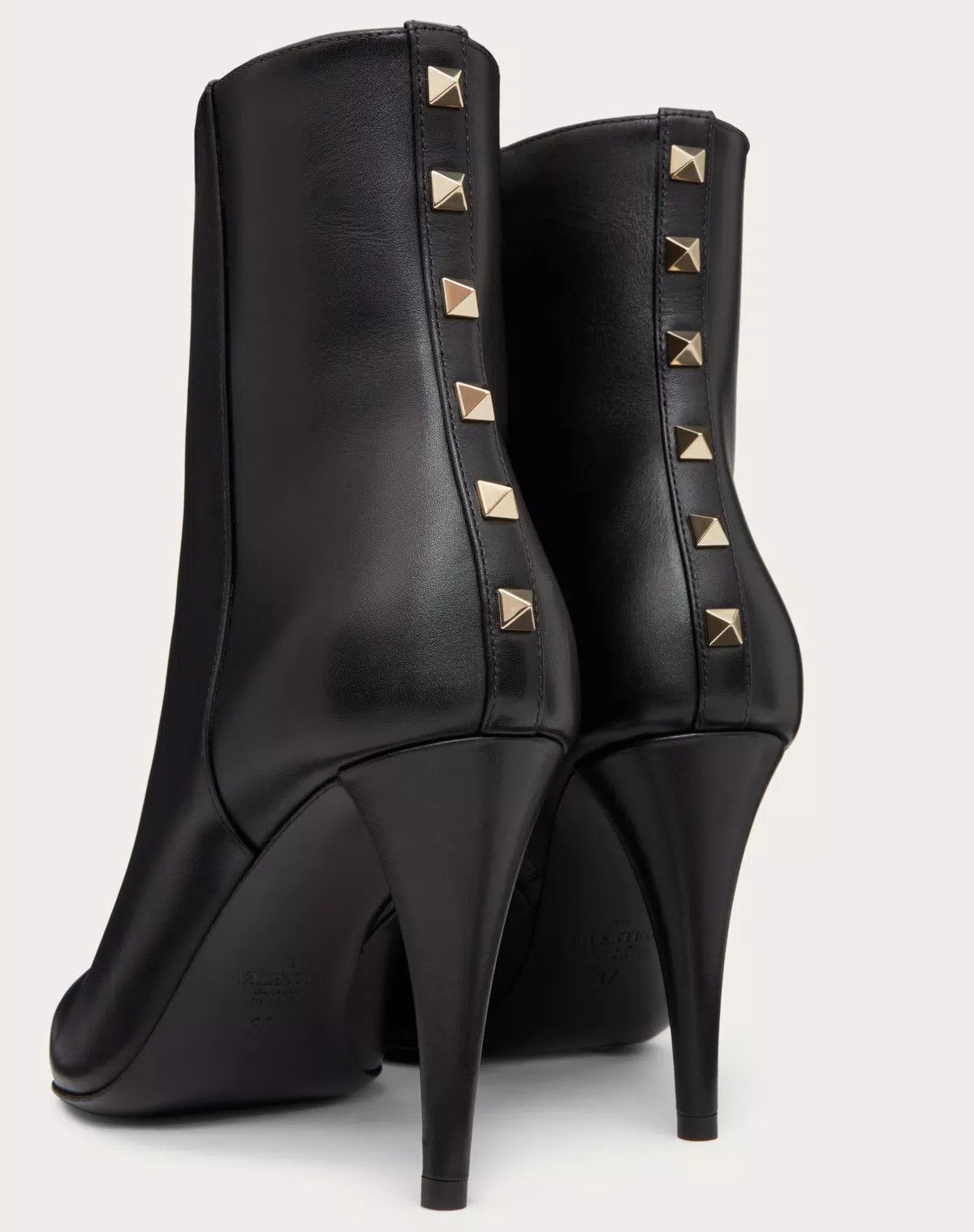 Valentino o1s1wg111125 Rockstud Calfskin Ankle Boots 90 mm in Black Size US 10.5 / IT 40.5 - 4 Thumbnail