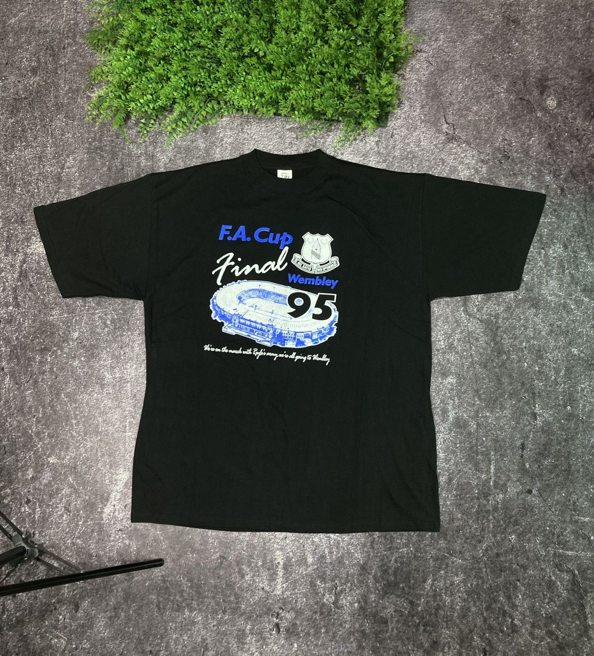 Vintage Vintage Everton 1995 Final Cup Wembley T Shirt Tee Size US XL / EU 56 / 4 - 1 Thumbnail