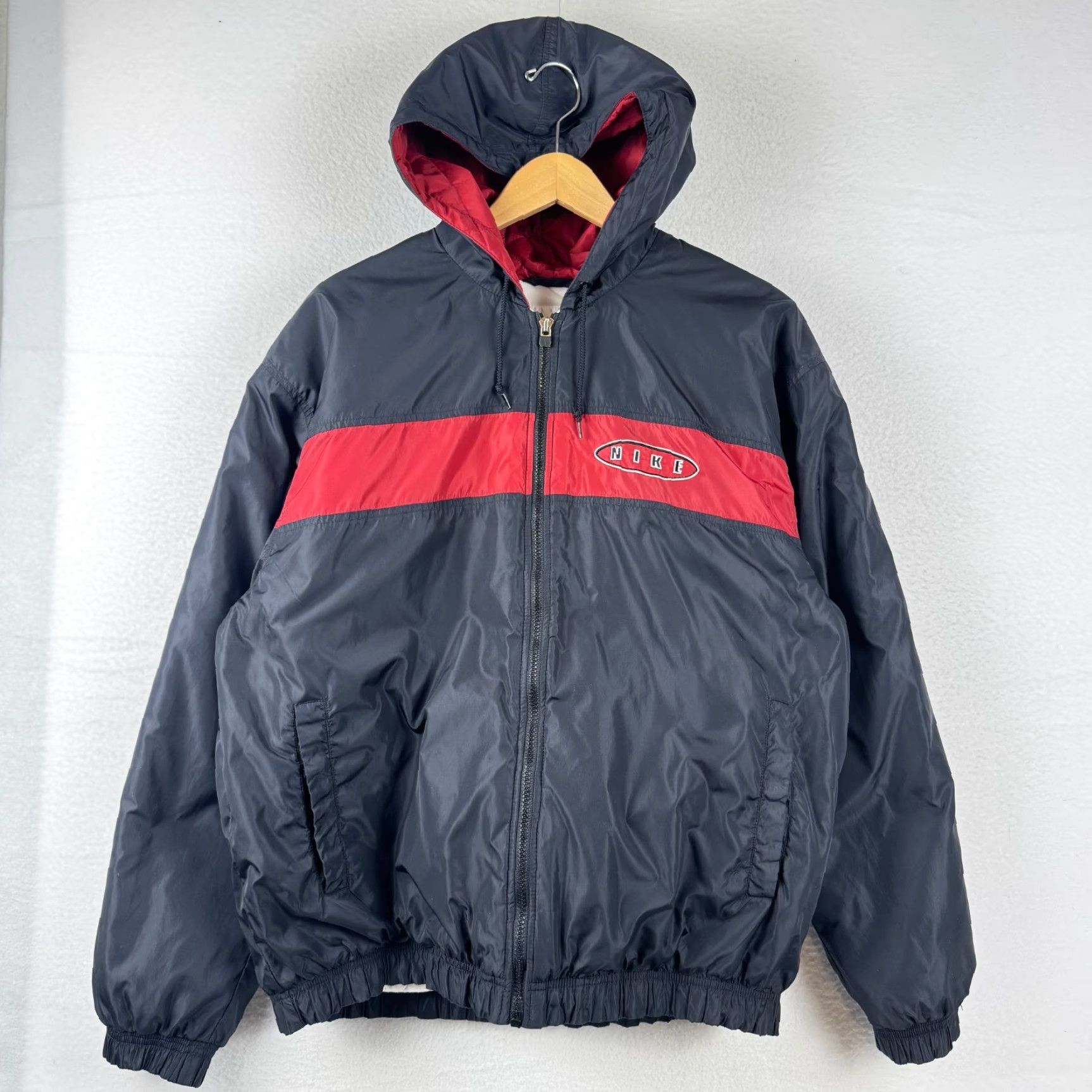 Nike VINTAGE Nike Big Swoosh Logo Black Full Zip Puffer Jacket 90s Size L Men Jacket Size US L / EU 52-54 / 3 - 2 Thumbnail