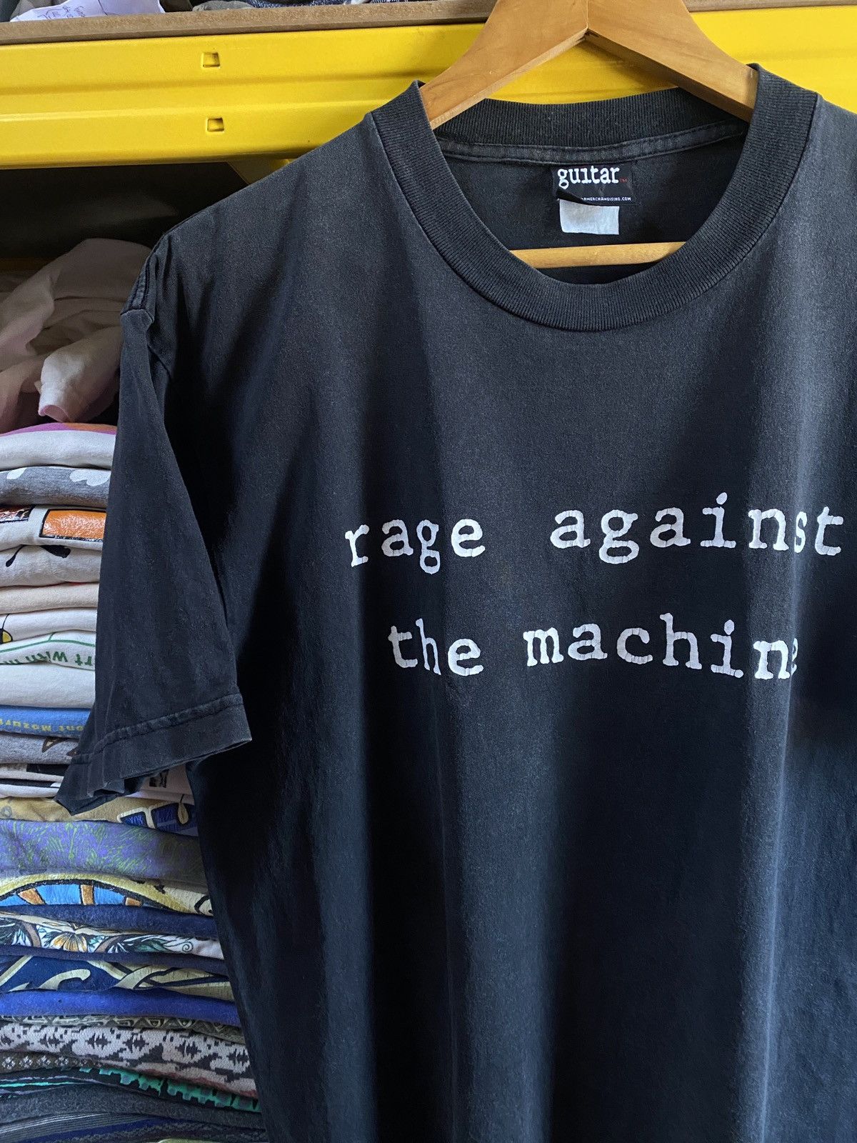 Band Tees Rare ! Vintage Rage Againt The Machine Tshirt Size US L / EU 52-54 / 3 - 4 Thumbnail