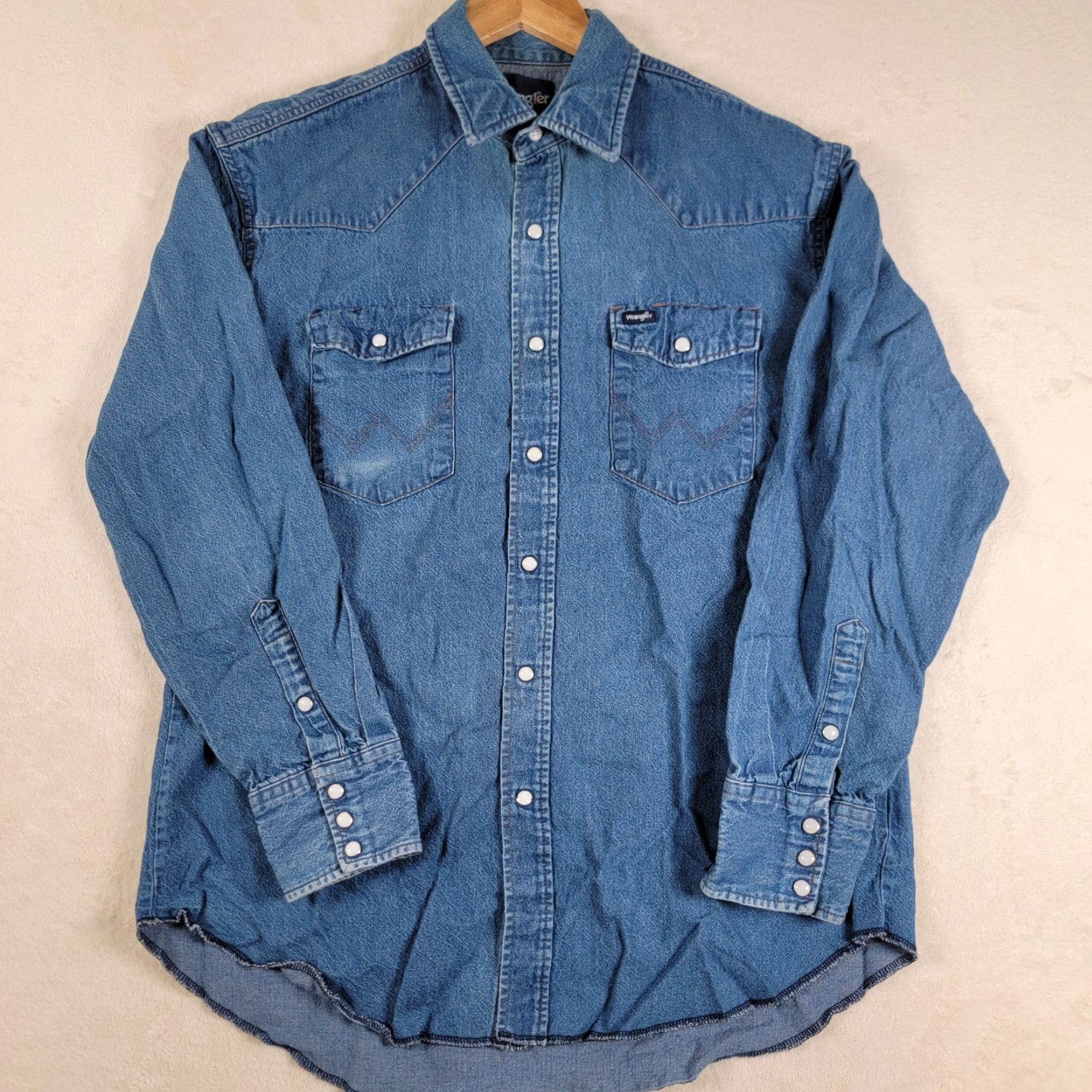 Wrangler VINTAGE Wrangler Mens Button-Down Shirt Regular L Blue Denim Western Pearl Snap Size US L / EU 52-54 / 3 - 2 Thumbnail