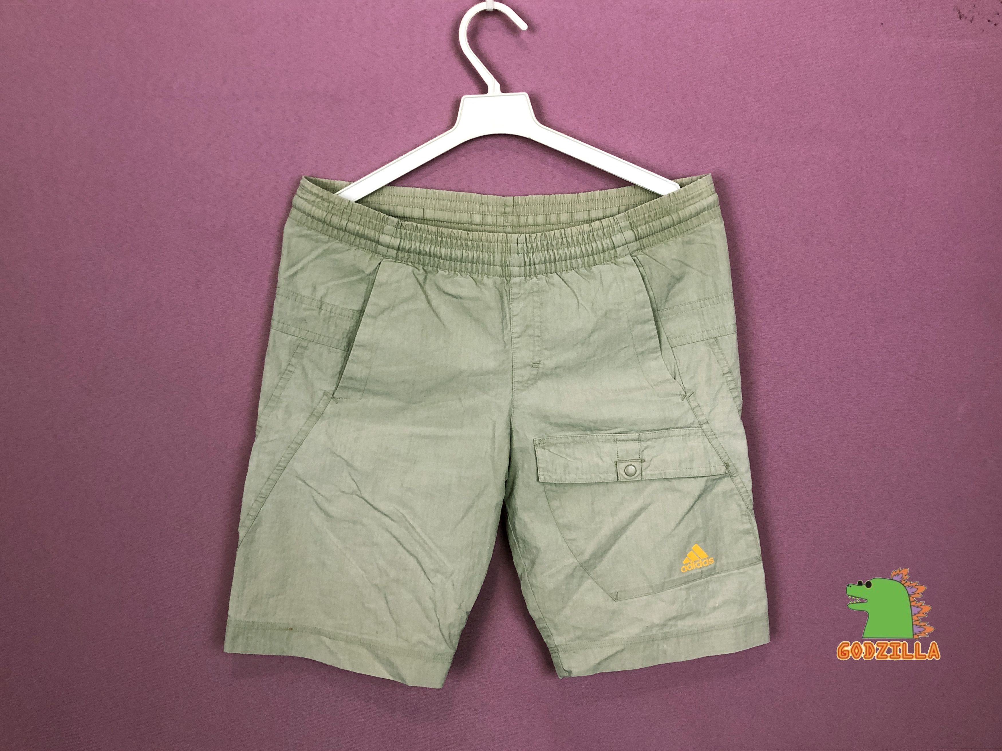 Adidas × Vintage Adidas Vintage Men's Kids Cargo Shorts - 11-12Y Size US 26 / EU 42 - 1 Thumbnail