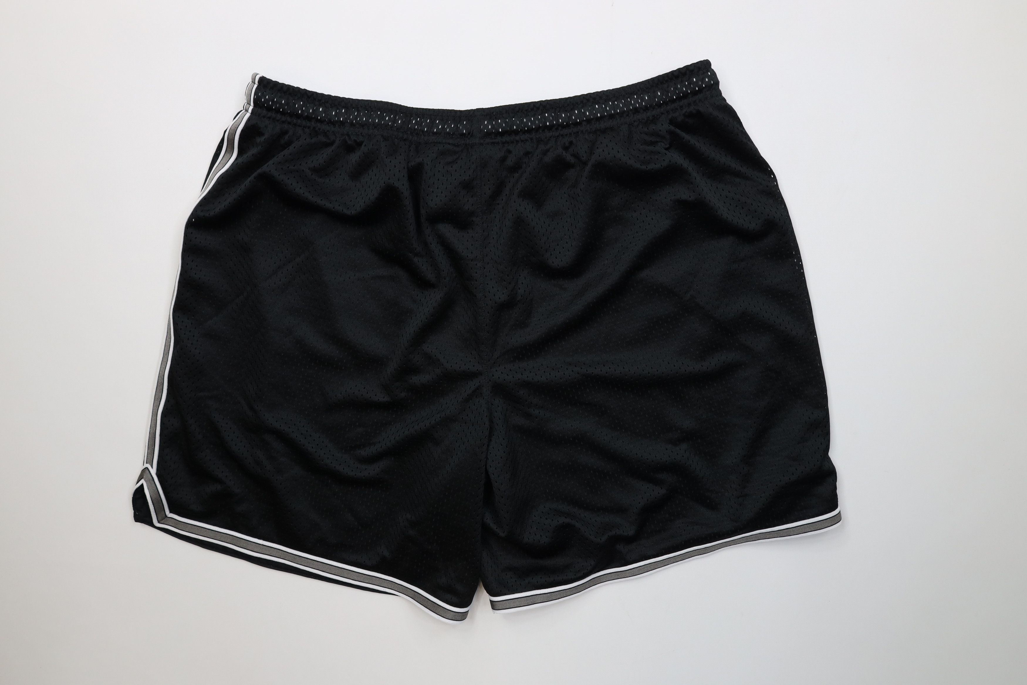 Nike Vintage Nike Scott Mini Swoosh Above Knee Shorts Black Size US 36 / EU 52 - 7 Thumbnail