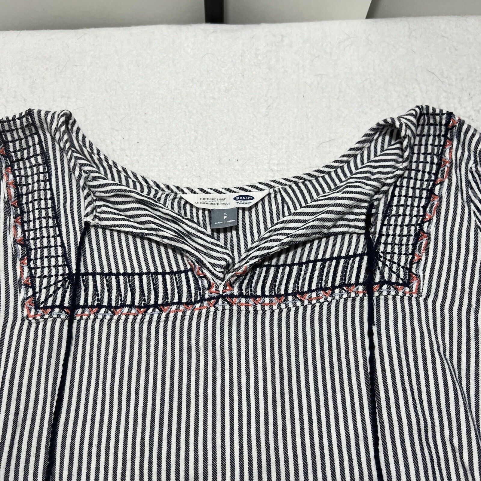 Old Navy Old Navy Tunic Small Tasseled 3/4 Sleeve Blue Striped Blouse Size S / US 4 / IT 40 - 2 Thumbnail