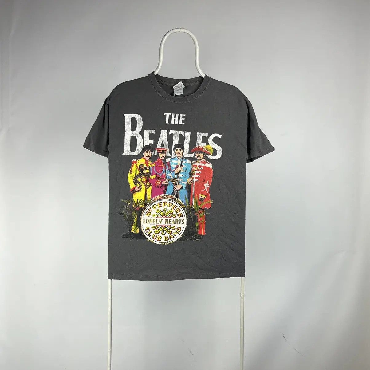 Band Tees The Beatles SGT Pappers Lonely hearts Tshirt size Medium Size US M / EU 48-50 / 2 - 1 Thumbnail