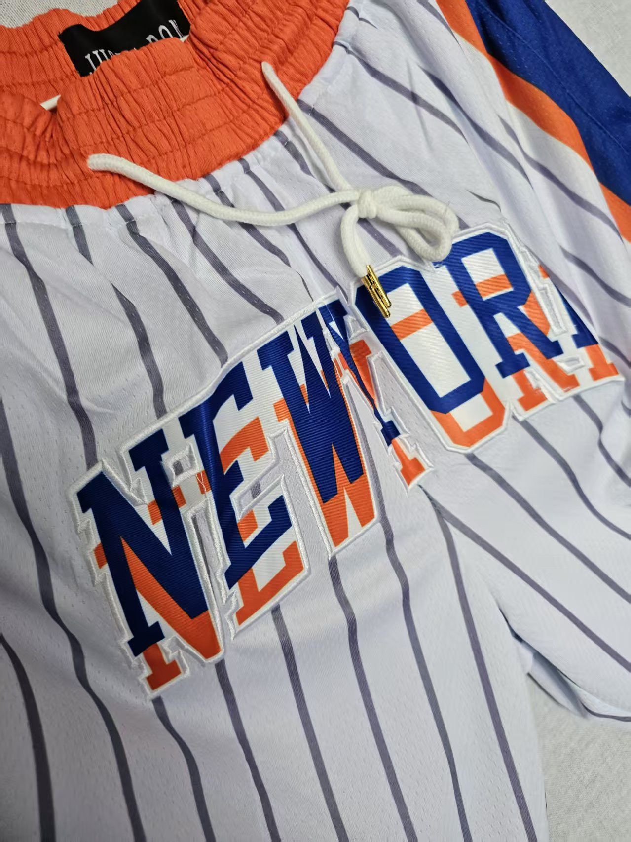 NBA New York Knicks Short Pocket White M Size City Edition Size US 32 / EU 48 - 2 Thumbnail