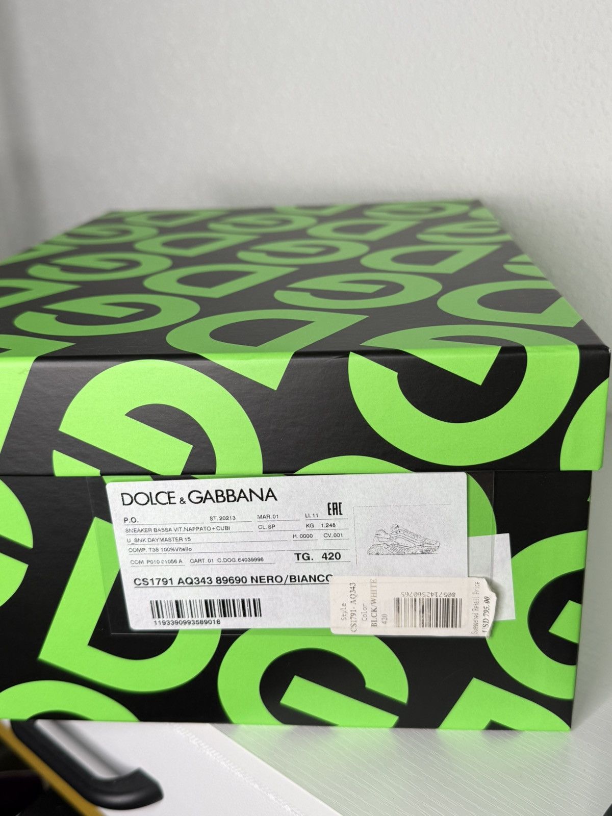 Dolce & Gabbana Dolce & Gabbana Sneakers Mismatched Size Pair Size US 9 / EU 42 - 7 Thumbnail