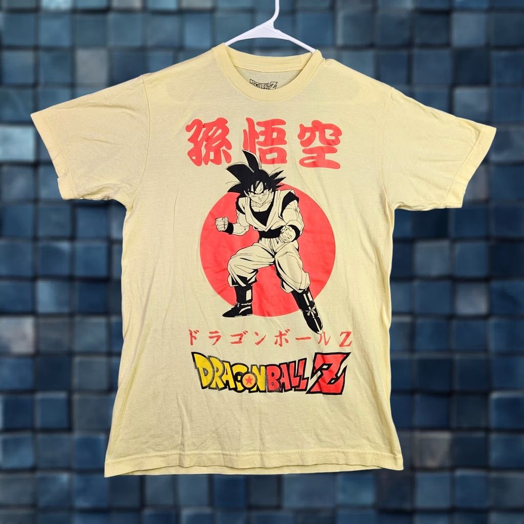 Logo 7 Dragon Ball T-Shirt Adult Red Circle Goku Over Logo Size M Unisex Size M / US 6-8 / IT 42-44 - 1 Thumbnail