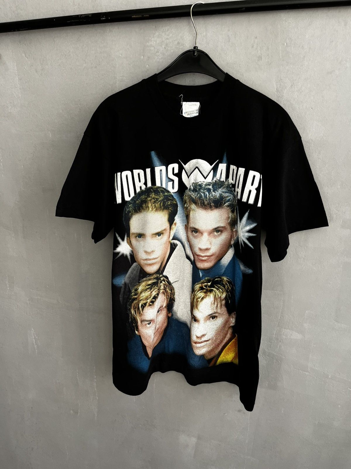 Band Tees × Rap Tees Worlds Apart t shirt Size US L / EU 52-54 / 3 - 4 Thumbnail
