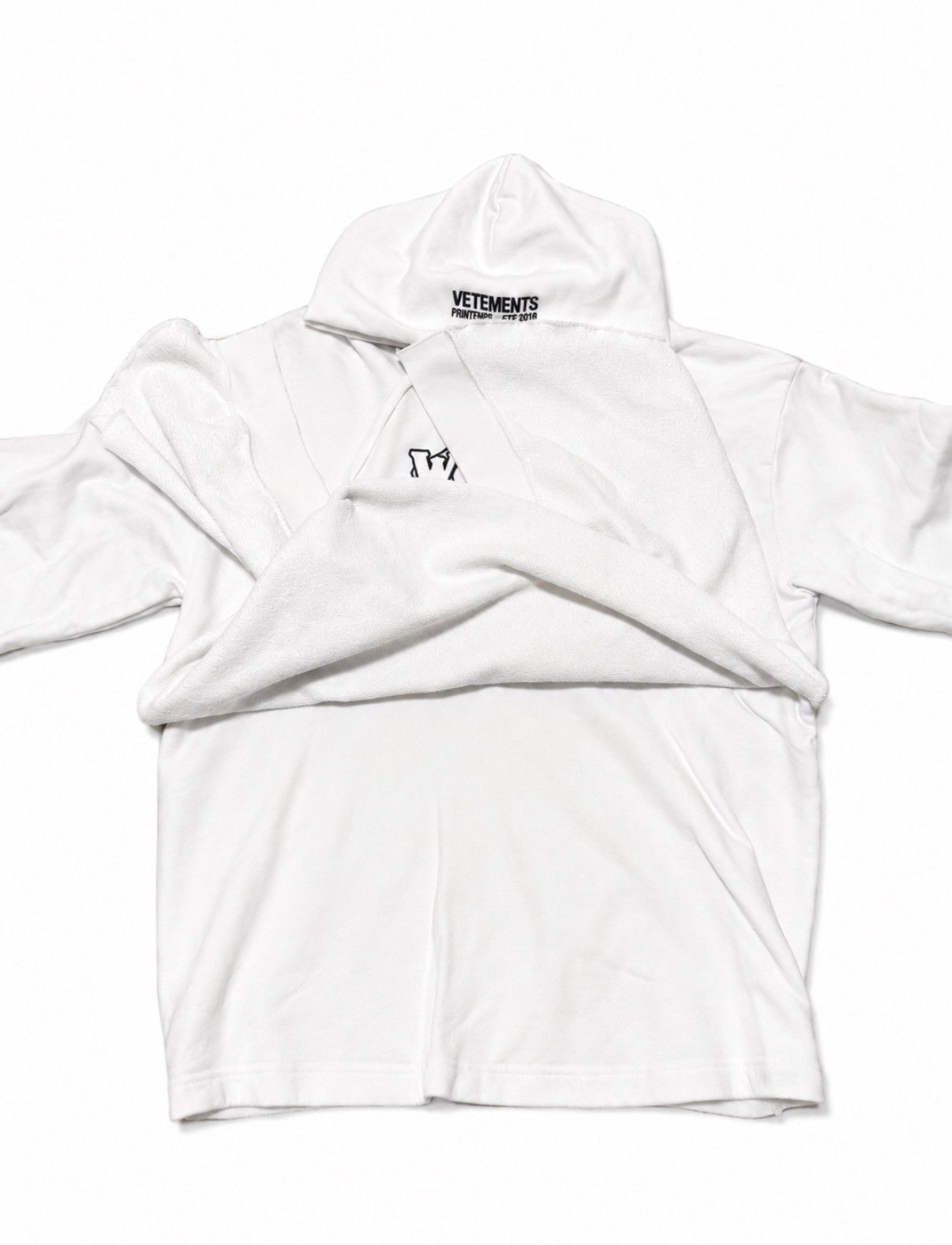Vetements Vetements We Love Our Hometown Hoodie in White Size US M / EU 48-50 / 2 - 3 Thumbnail
