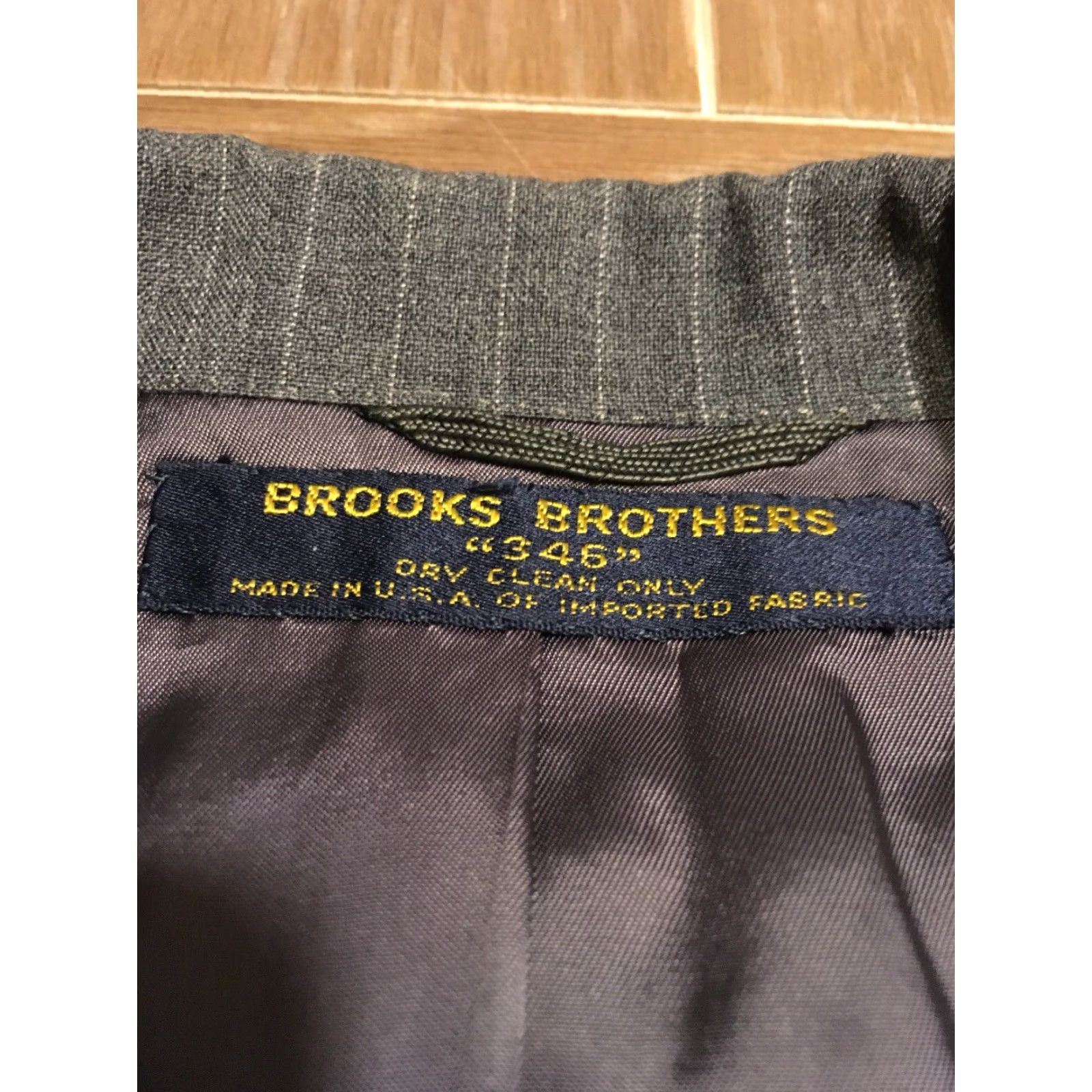 Brooks Brothers Brooks Brothers “346” Blazer Grey With Pinstripes Size 40 Regular Blazer Mens 40 Regular Gray Pinstripe Size 40R - 2 Thumbnail