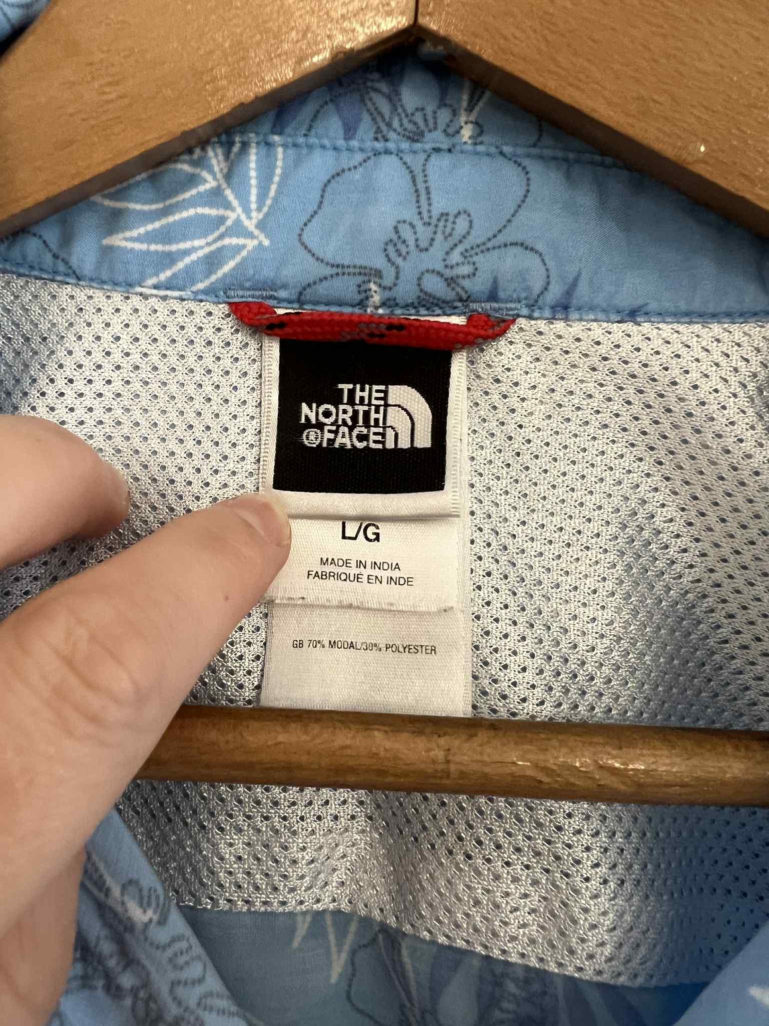 The North Face The North Face shirt button-up Size L / US 10 / IT 46 - 7 Thumbnail