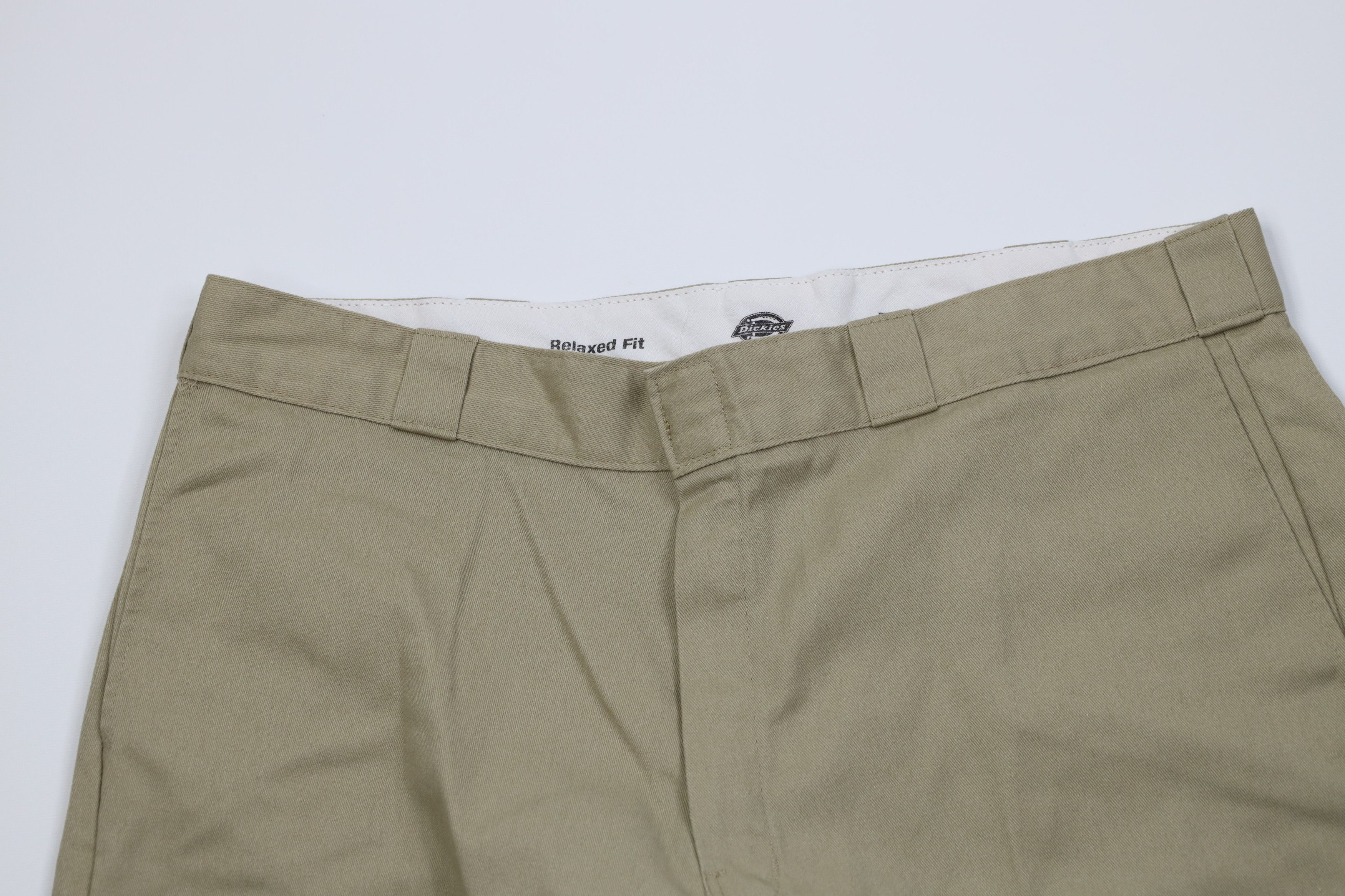Dickies Vintage Y2K Dickies Relaxed Fit Workwear Shorts Beige Size US 40 / EU 56 - 2 Thumbnail