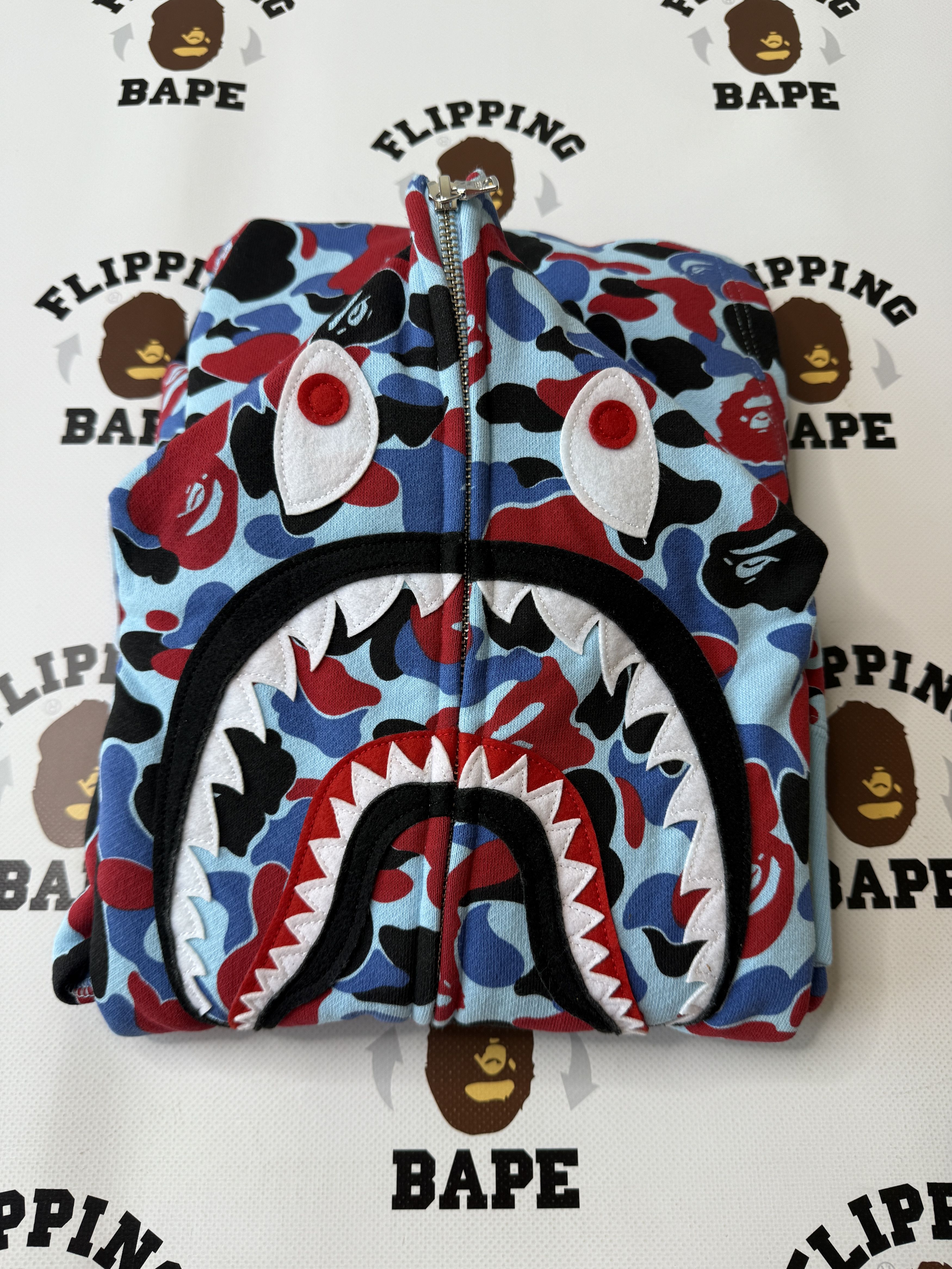 Bape BAPE CHICAGO SHARK FULL ZIP HOODIE Size US S / EU 44-46 / 1 - 16 Thumbnail