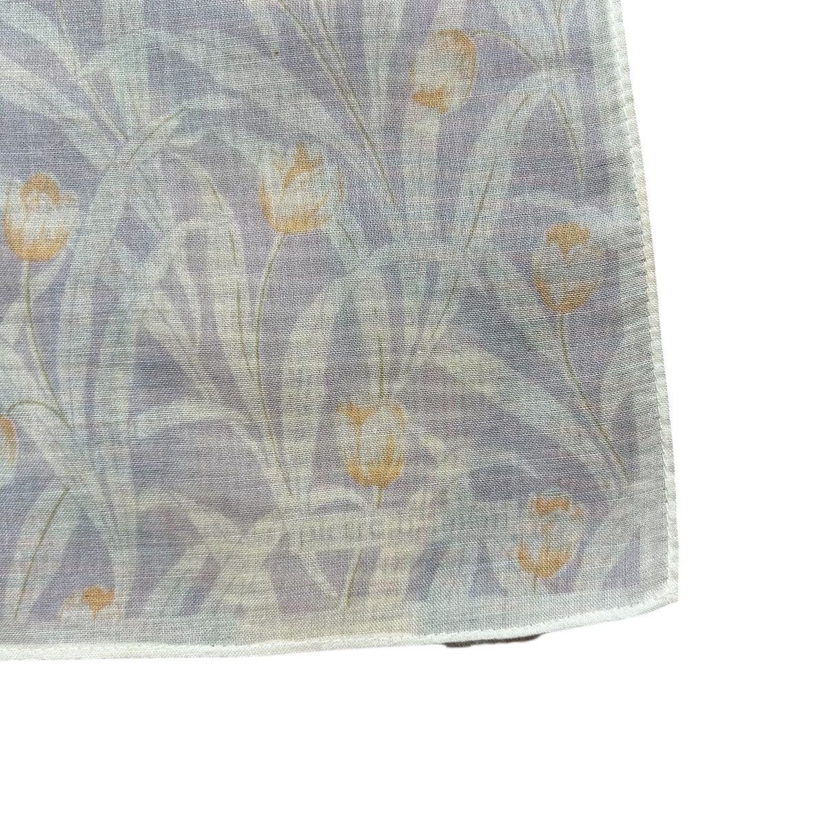 Pierre Balmain Vintage Pirre Balmain Flowers Handkerchief Size ONE SIZE - 3 Thumbnail
