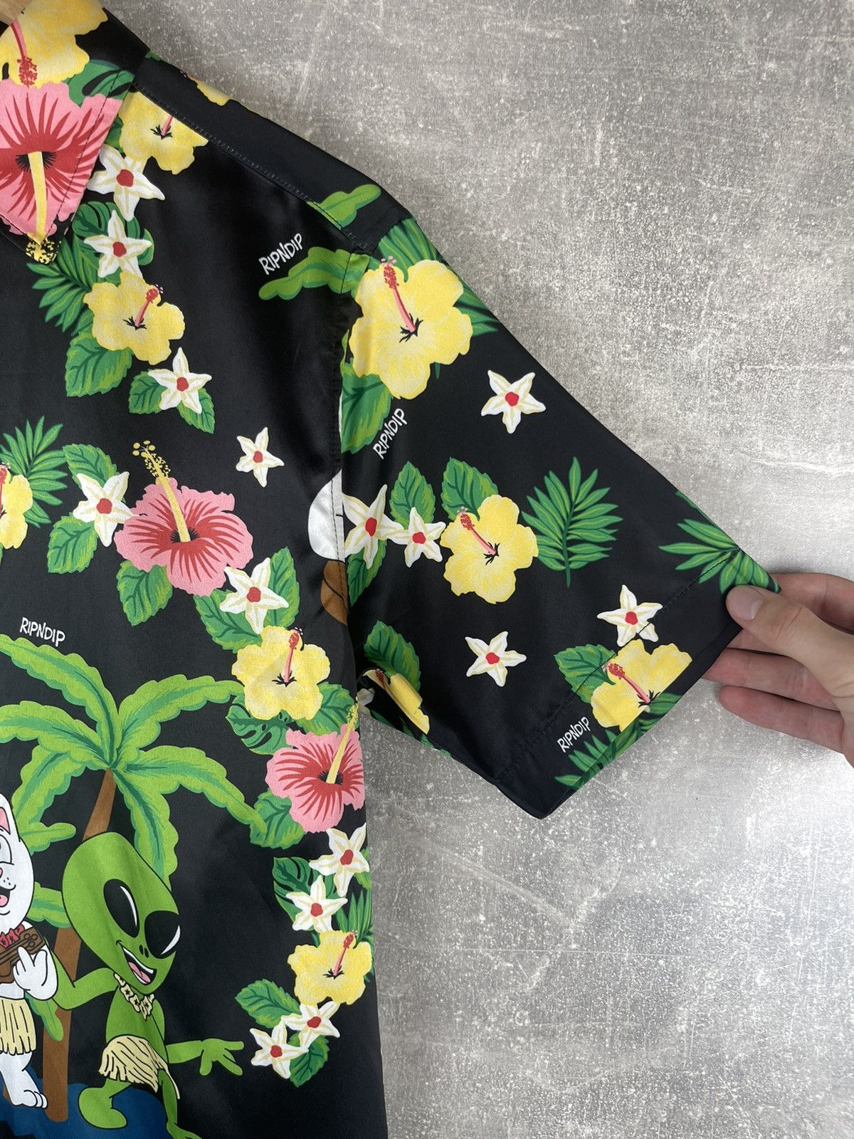 RIPNDIP RIPNDIP Hawaiian Shirt Alien Lucky Cat Floral Short Sleeve Size US S / EU 44-46 / 1 - 4 Thumbnail