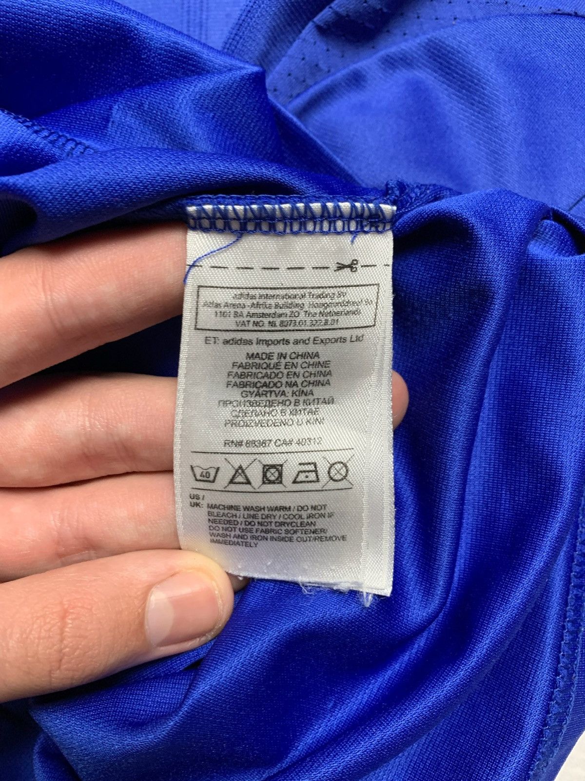 Adidas × Chelsea Soccer × Vintage Vintage adidas Chelsea soccer jersey size XL blue Size US XL / EU 56 / 4 - 8 Thumbnail