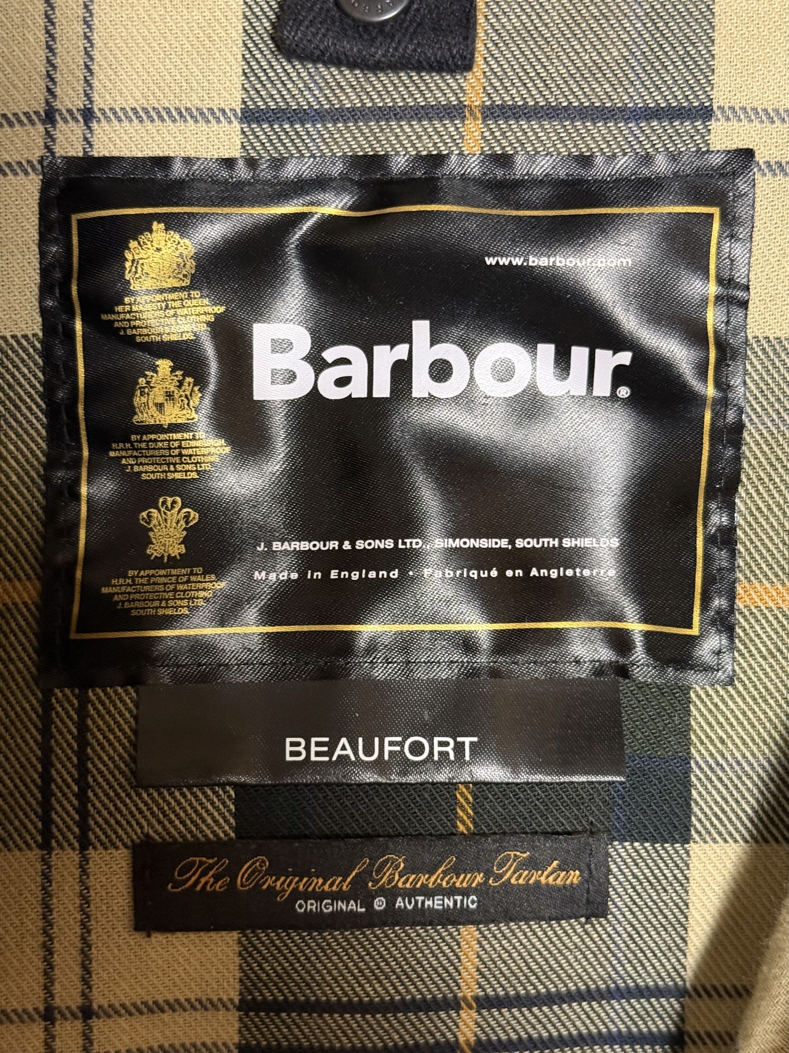Barbour Barbour Beaufort Wax Jacket Sage C38 + Hood, Wax & Pins Size US M / EU 48-50 / 2 - 8 Thumbnail